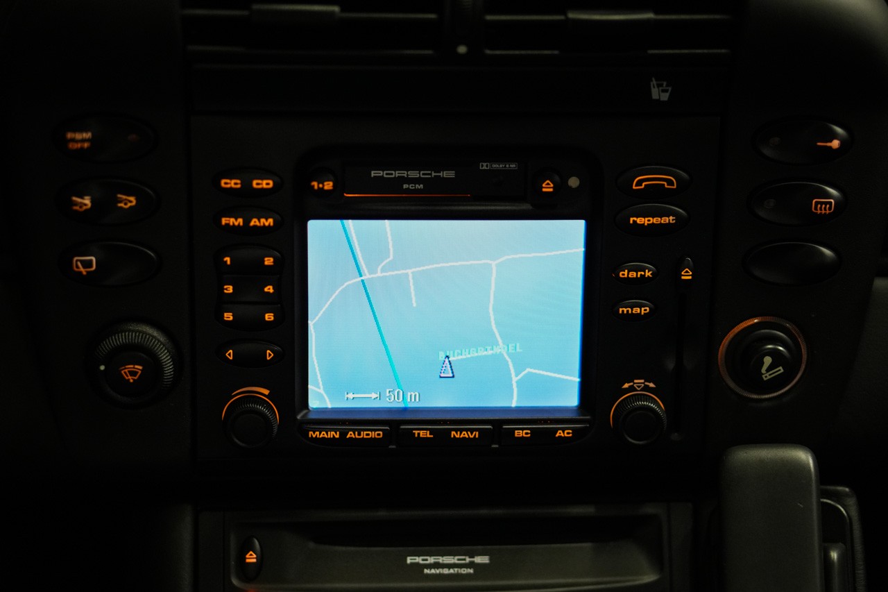 PORSCHE 911 Turbo-image-16