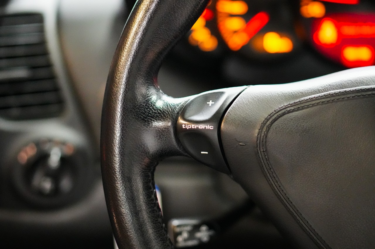 PORSCHE 911 Turbo-image-25