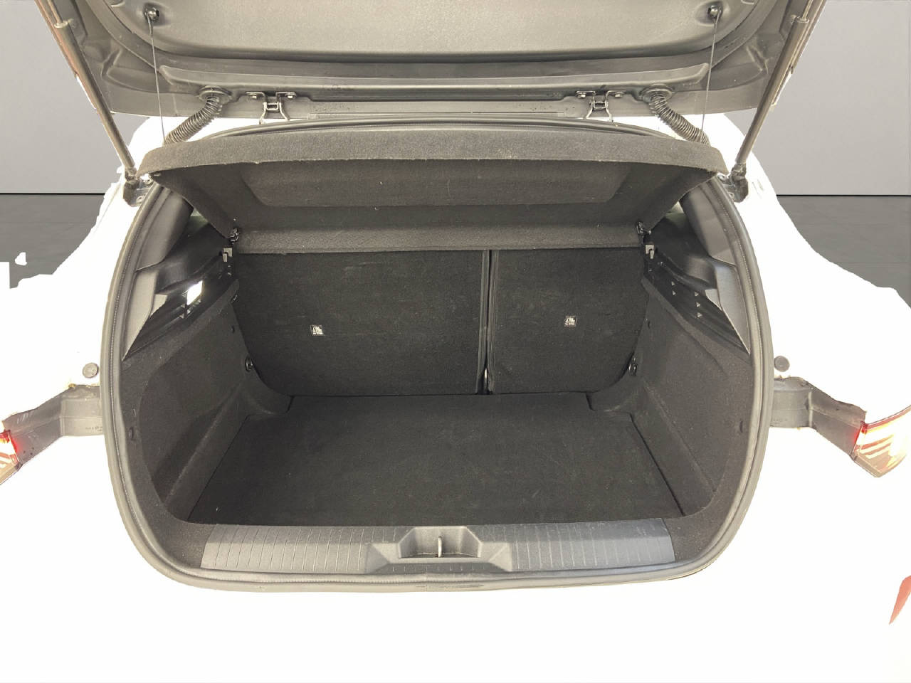 OPEL Astra 1.2 T Hybrid Edition-image-14