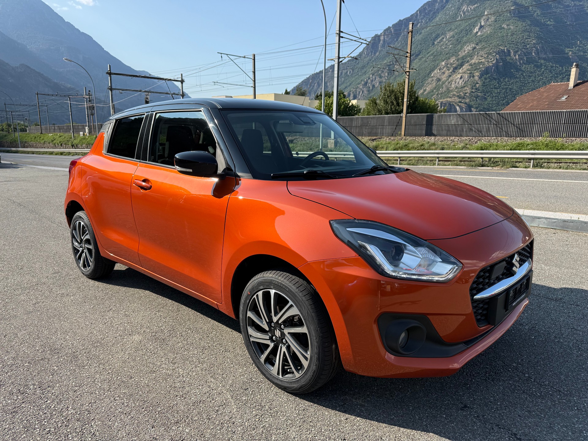 SUZUKI Swift 1.2 Compact Top 4x4 Hybrid-image-4