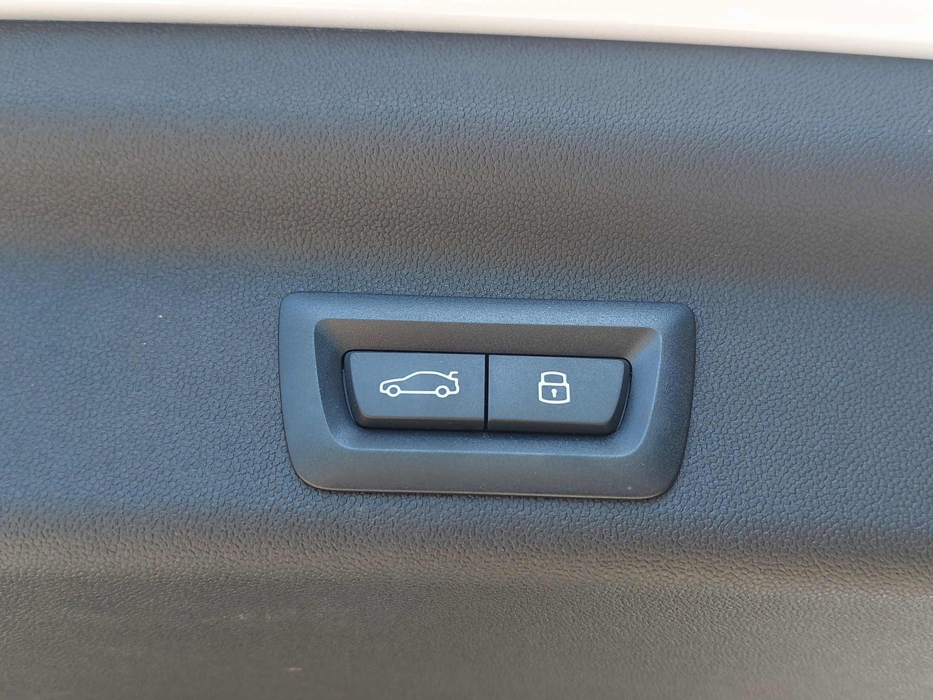 MINI Countryman U25 1.5i C paddles-image-9