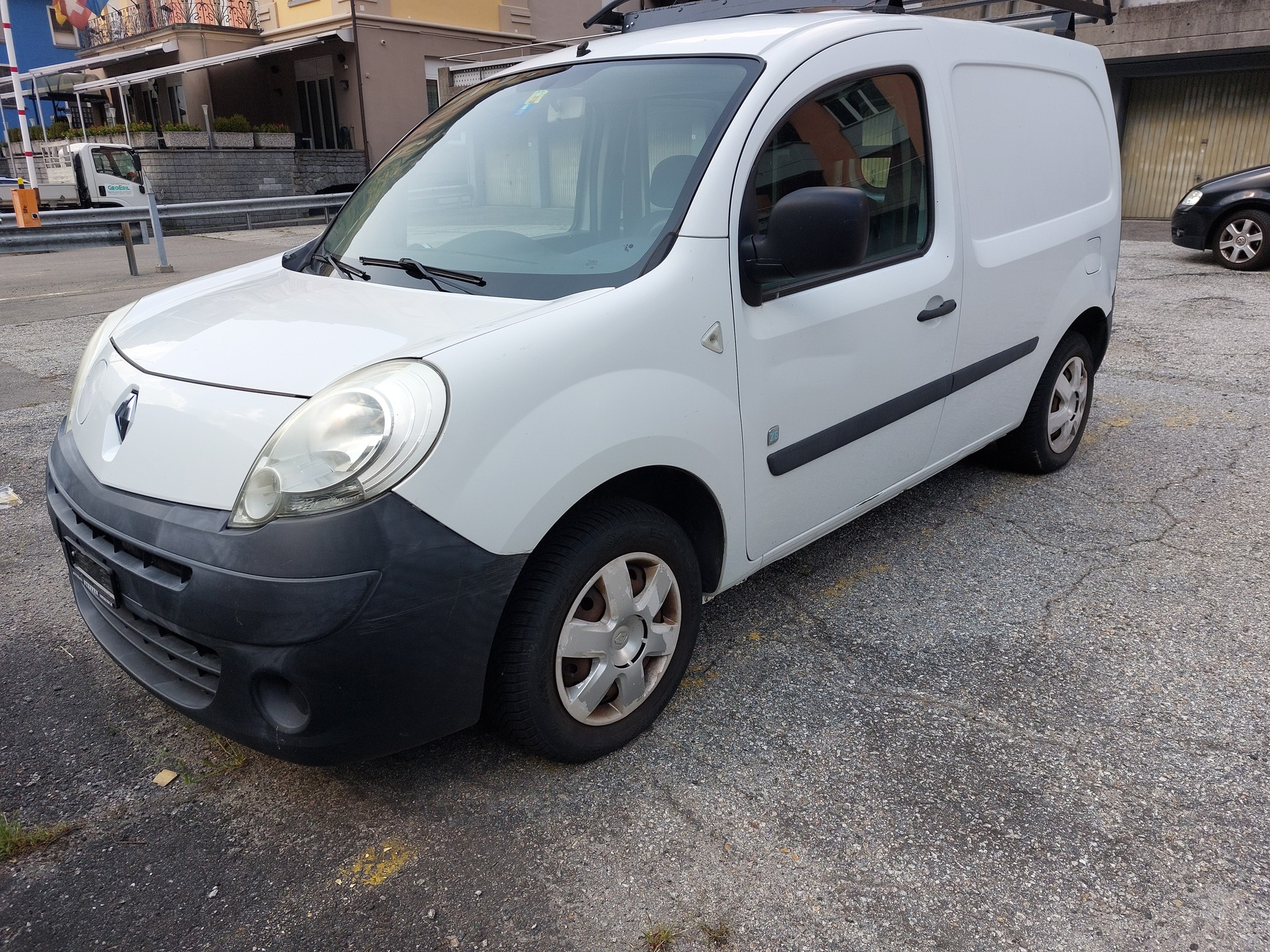 RENAULT Z.E.-image-0