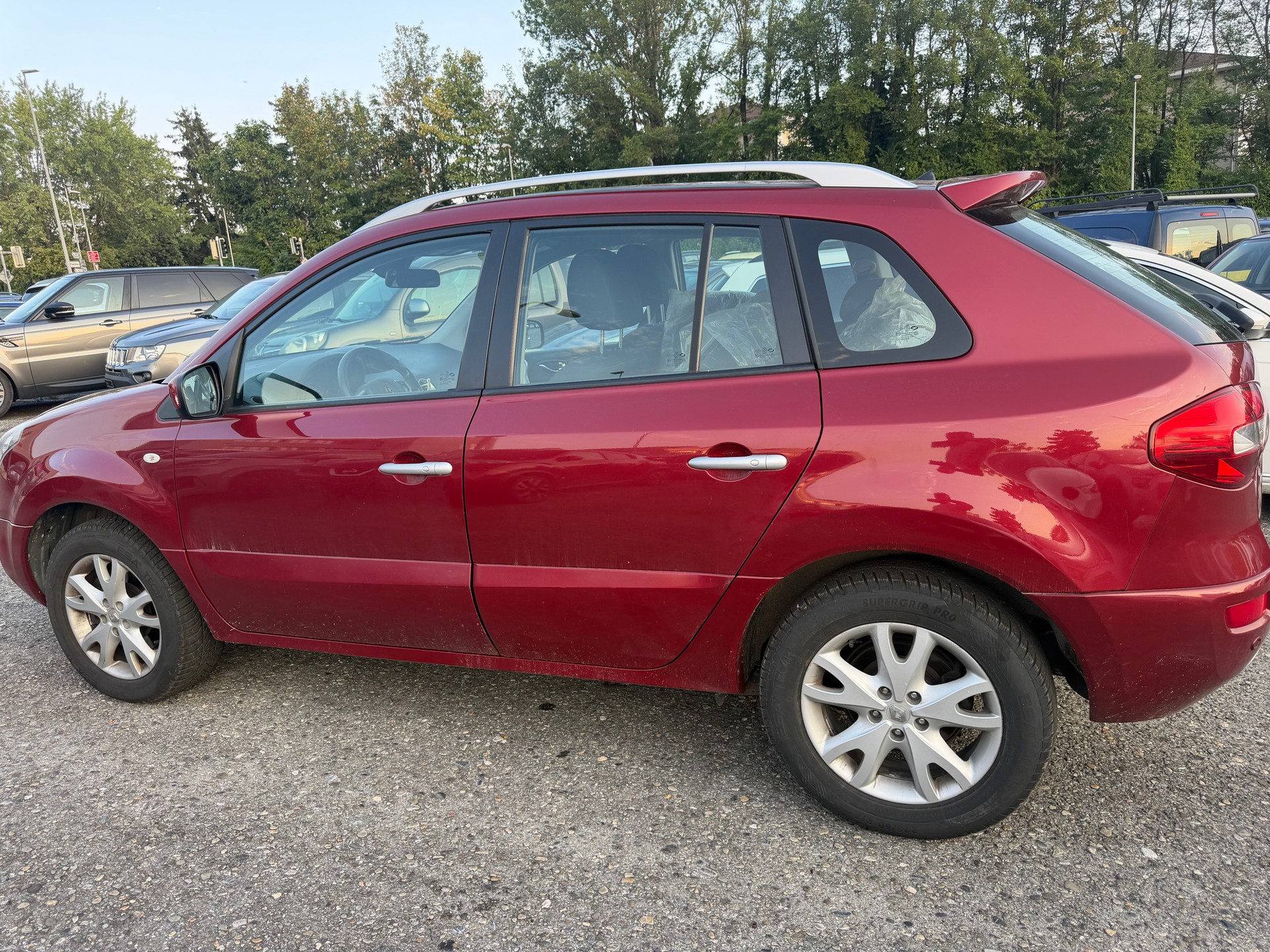 RENAULT Koleos 2.0 dCi Dynamique 4x4 Automatic-image-4