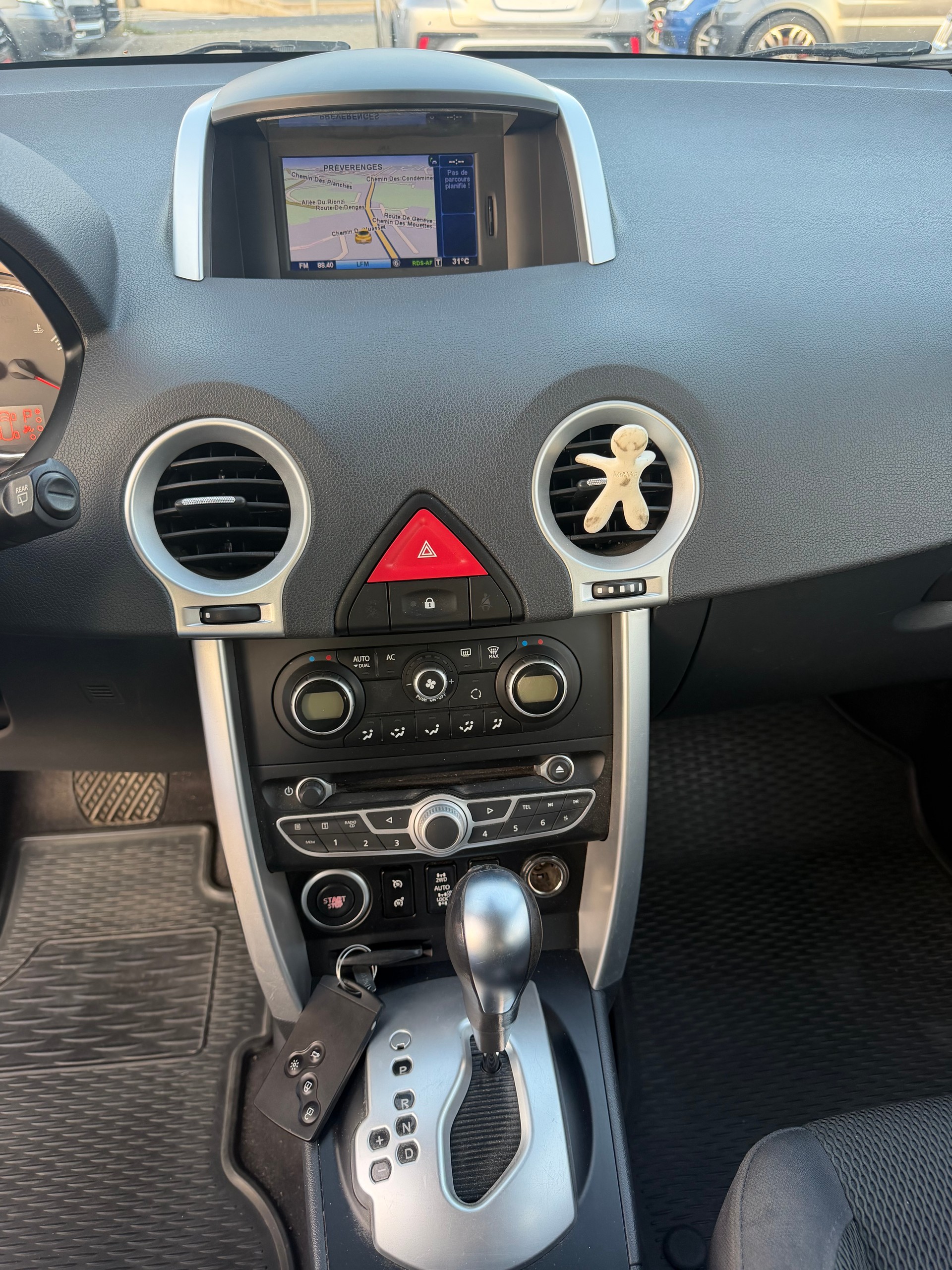 RENAULT Koleos 2.0 dCi Dynamique 4x4 Automatic-image-7