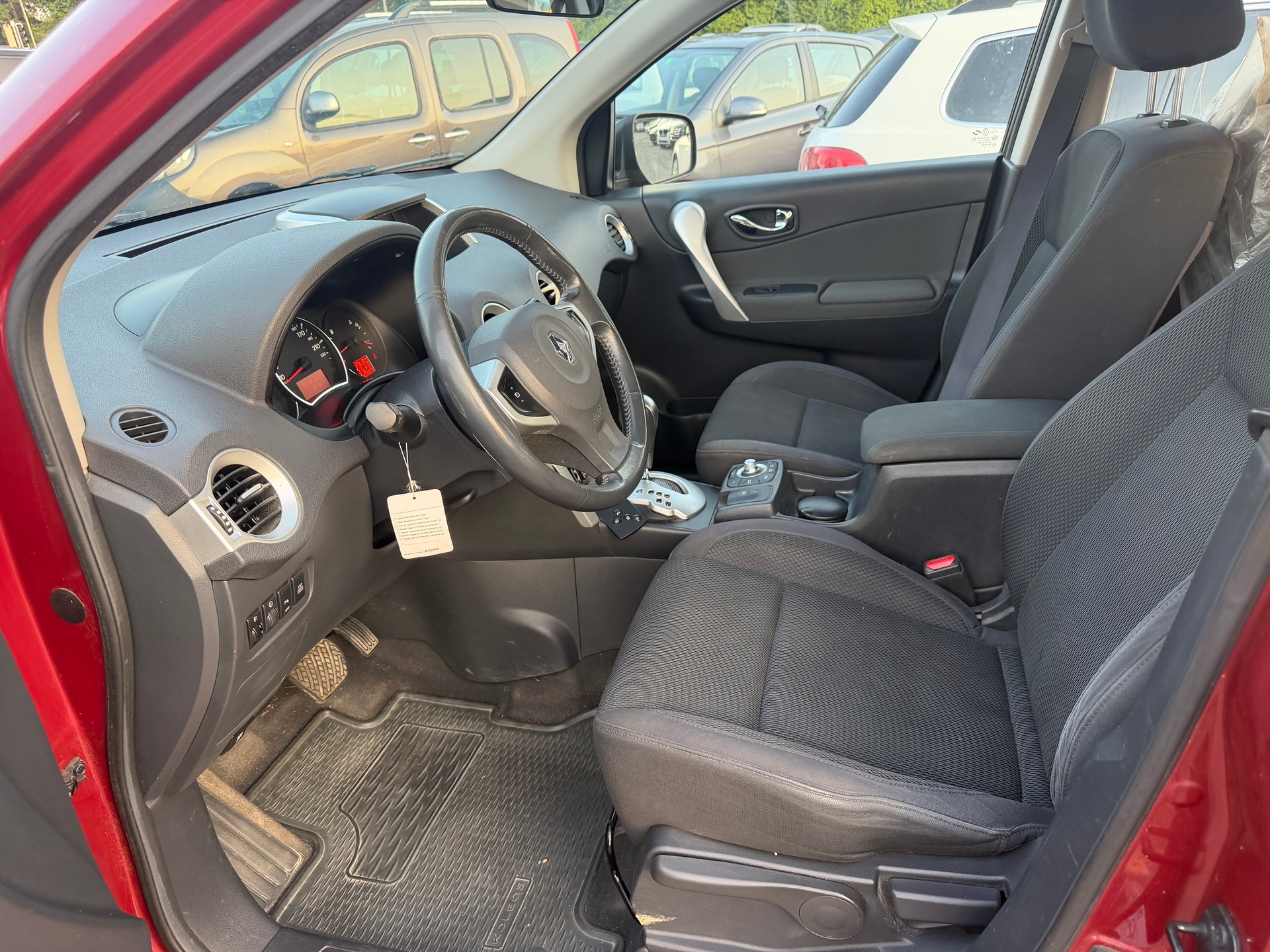 RENAULT Koleos 2.0 dCi Dynamique 4x4 Automatic-image-9