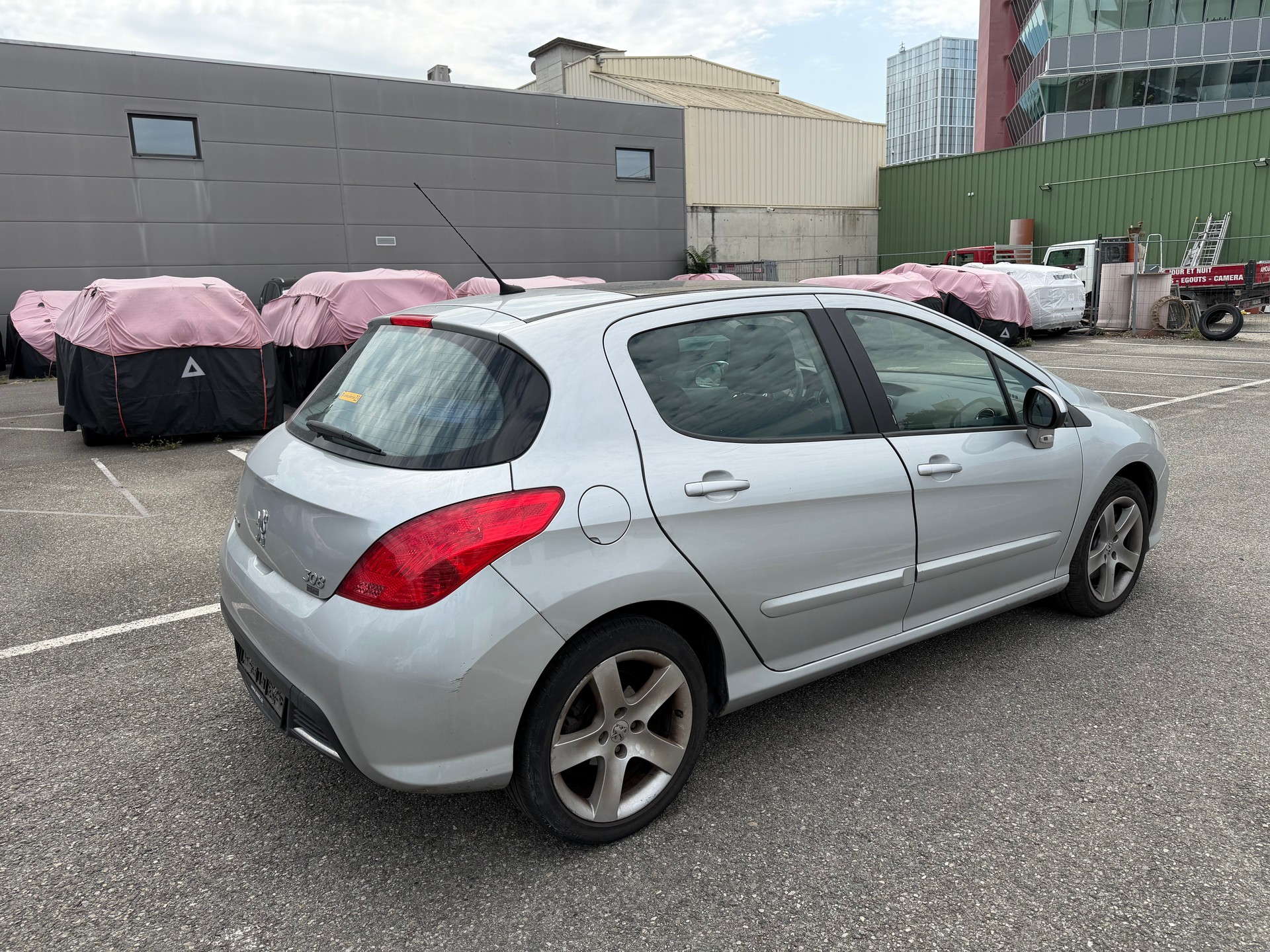 PEUGEOT 308 1.6 16V T Sport Pack Automatic-image-5