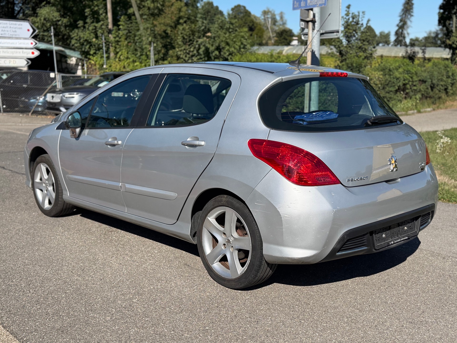 PEUGEOT 308 1.6 16V T Sport Pack Automatic-image-5