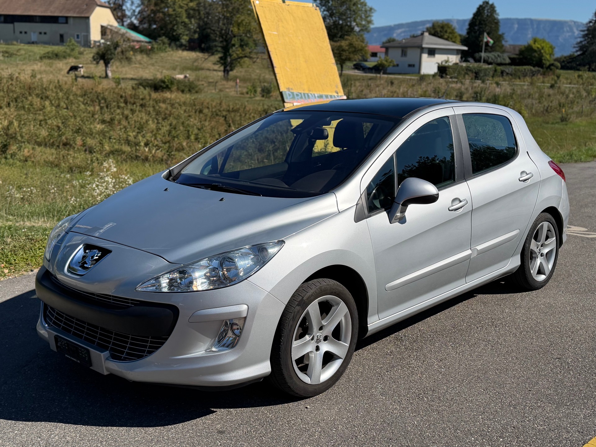 PEUGEOT 308 1.6 16V T Sport Pack Automatic-image-2