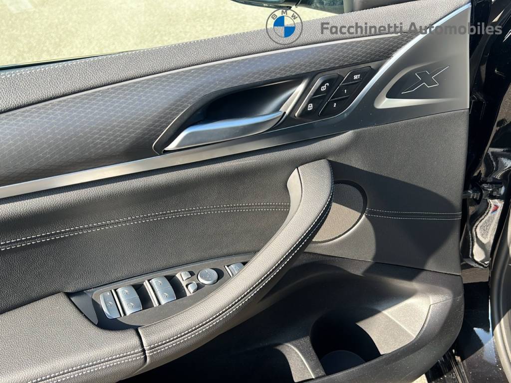 BMW X4 xDrive 48V 30d M Sport Steptronic-image-11