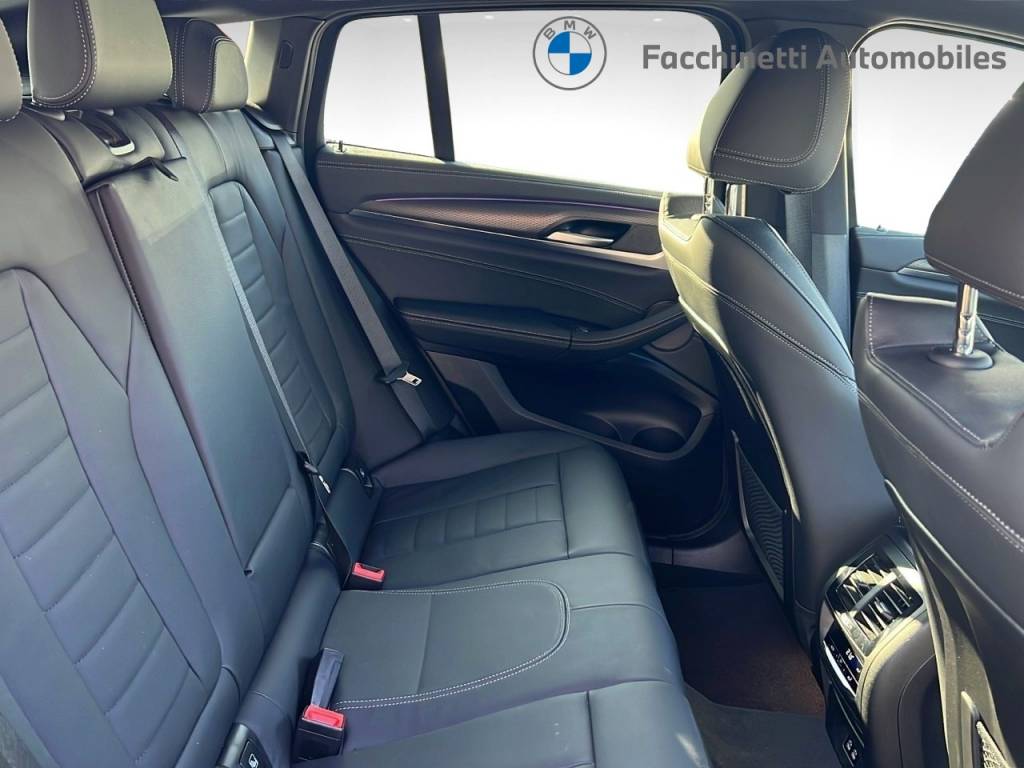 BMW X4 xDrive 48V 30d M Sport Steptronic-image-12
