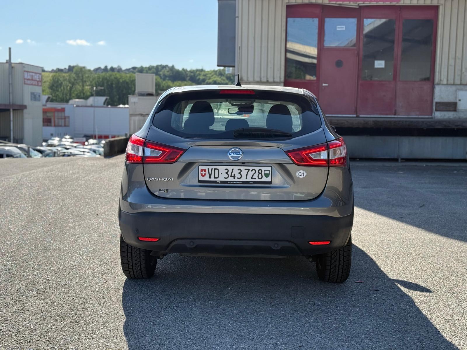 NISSAN Qashqai 1.6 dCi N-Connecta Xtronic CVT-image-4