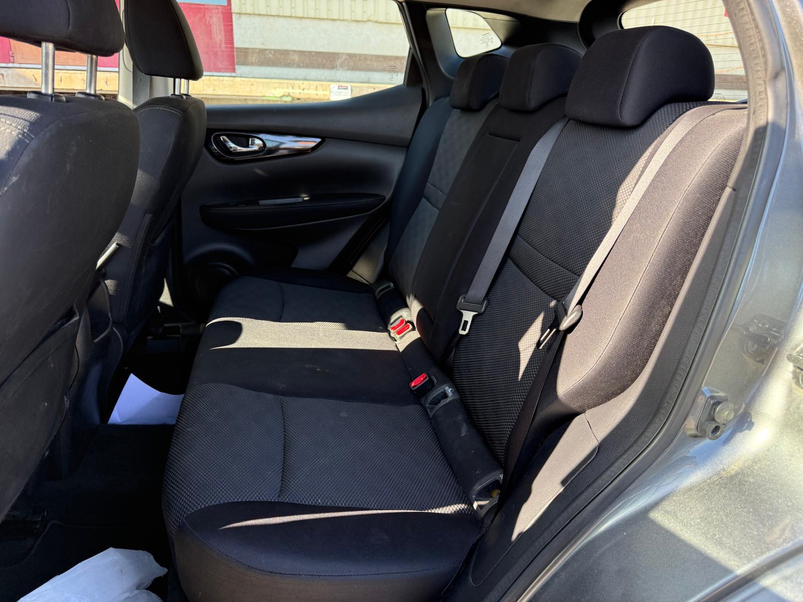 NISSAN Qashqai 1.6 dCi N-Connecta Xtronic CVT-image-9