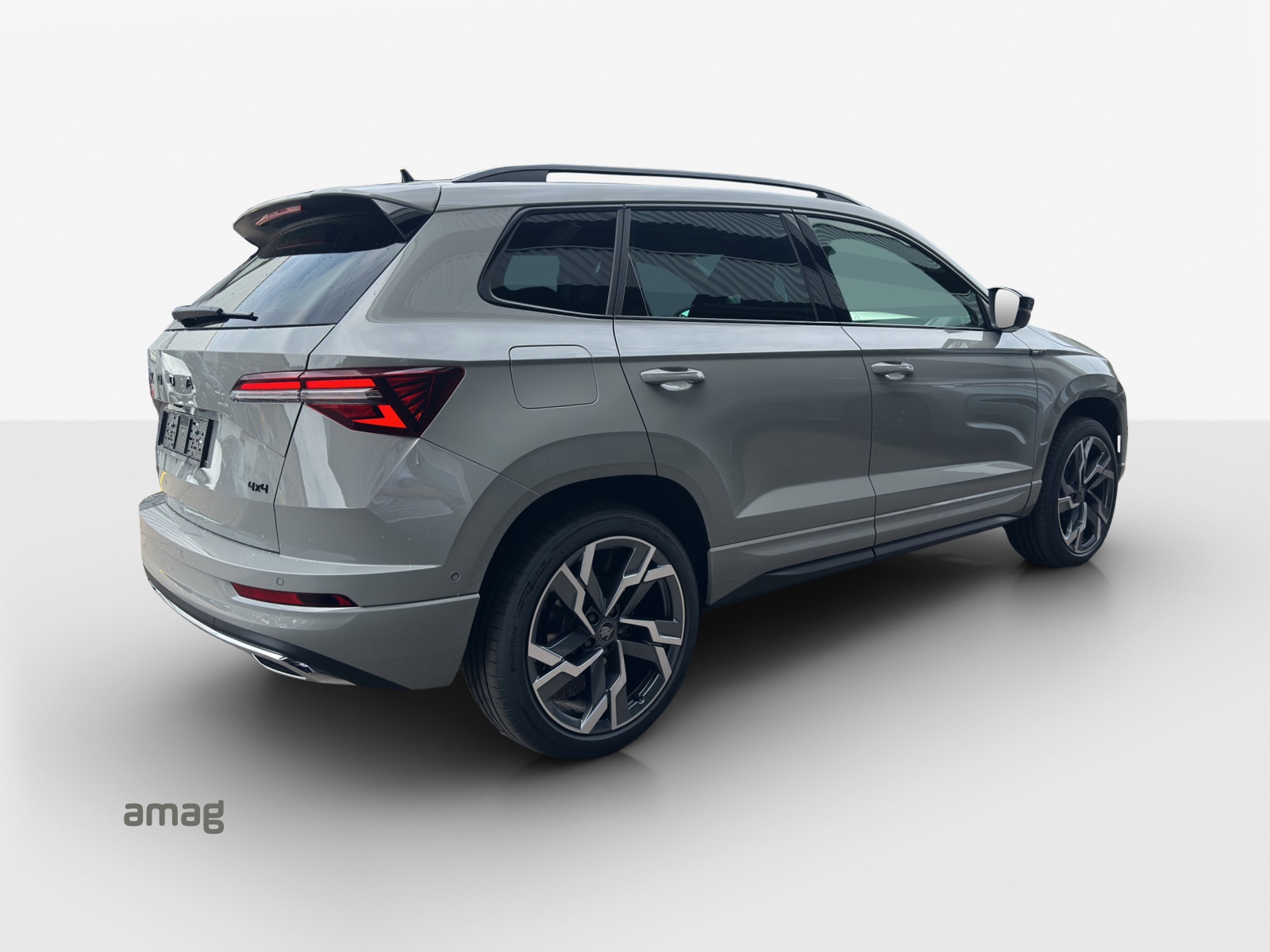 SKODA Karoq 2.0 TSI SportLine 4x4 DSG-image-4