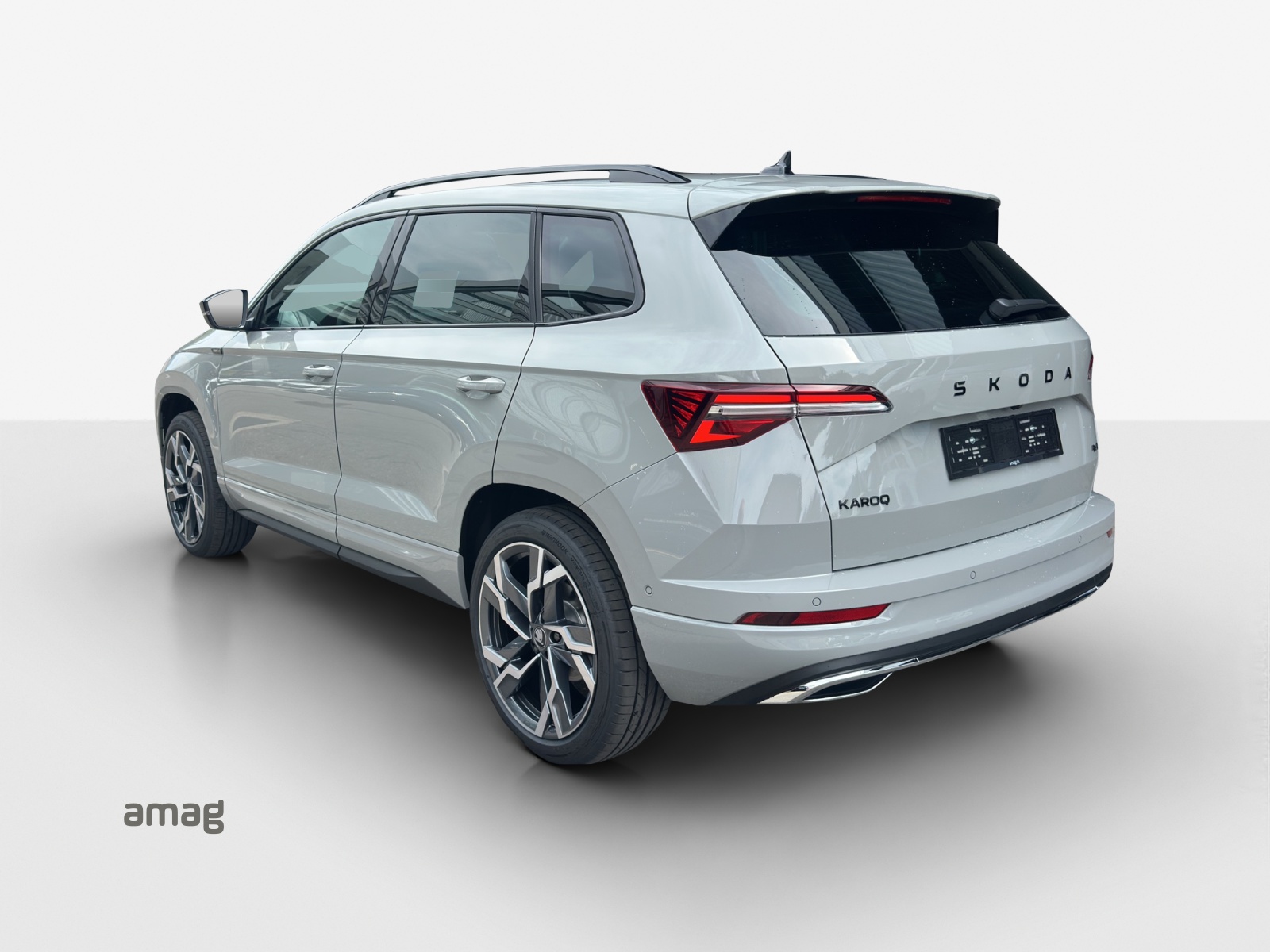 SKODA Karoq 2.0 TSI SportLine 4x4 DSG-image-2