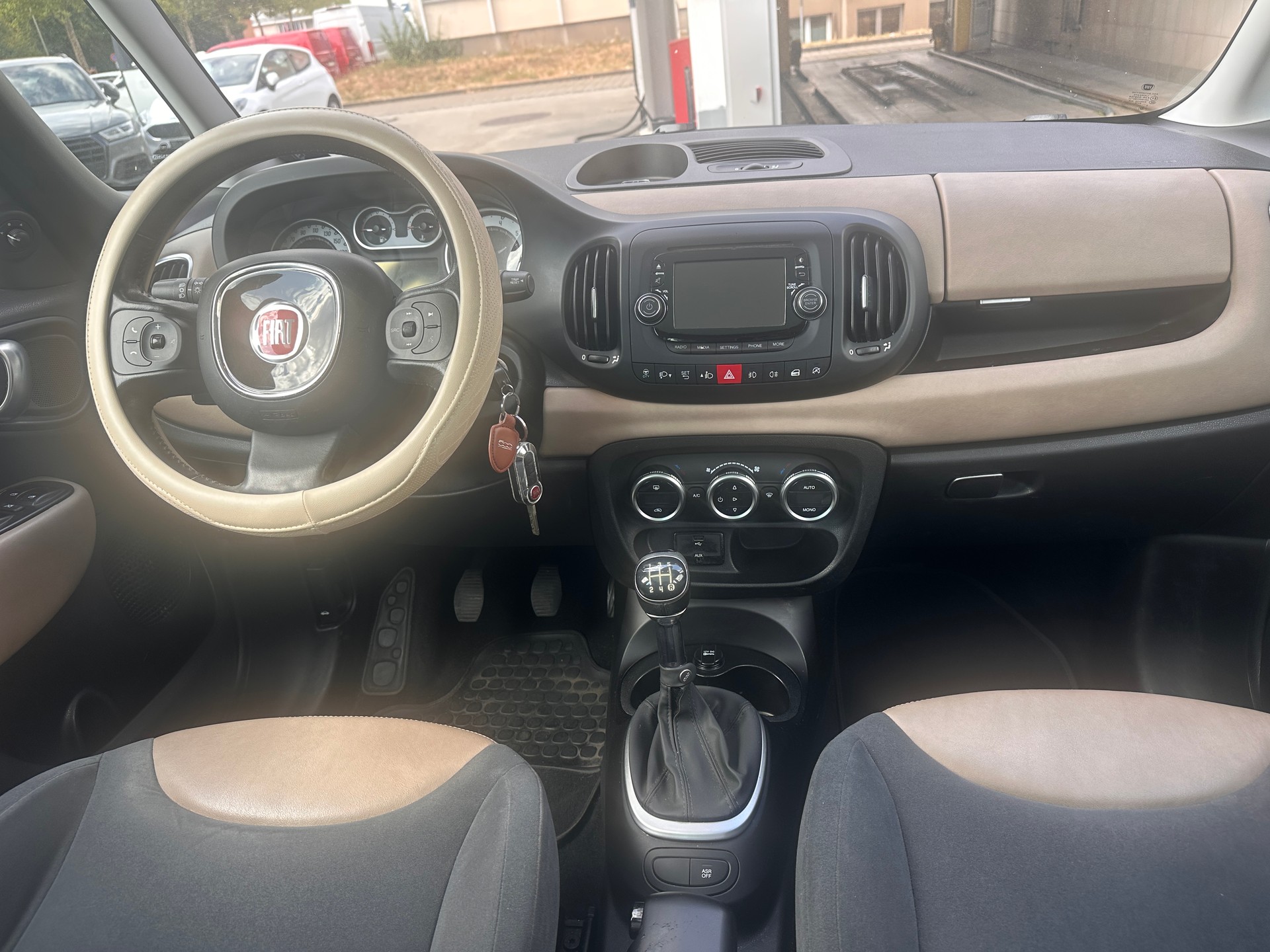 FIAT 500L 1.3 JTD Lounge-image-8