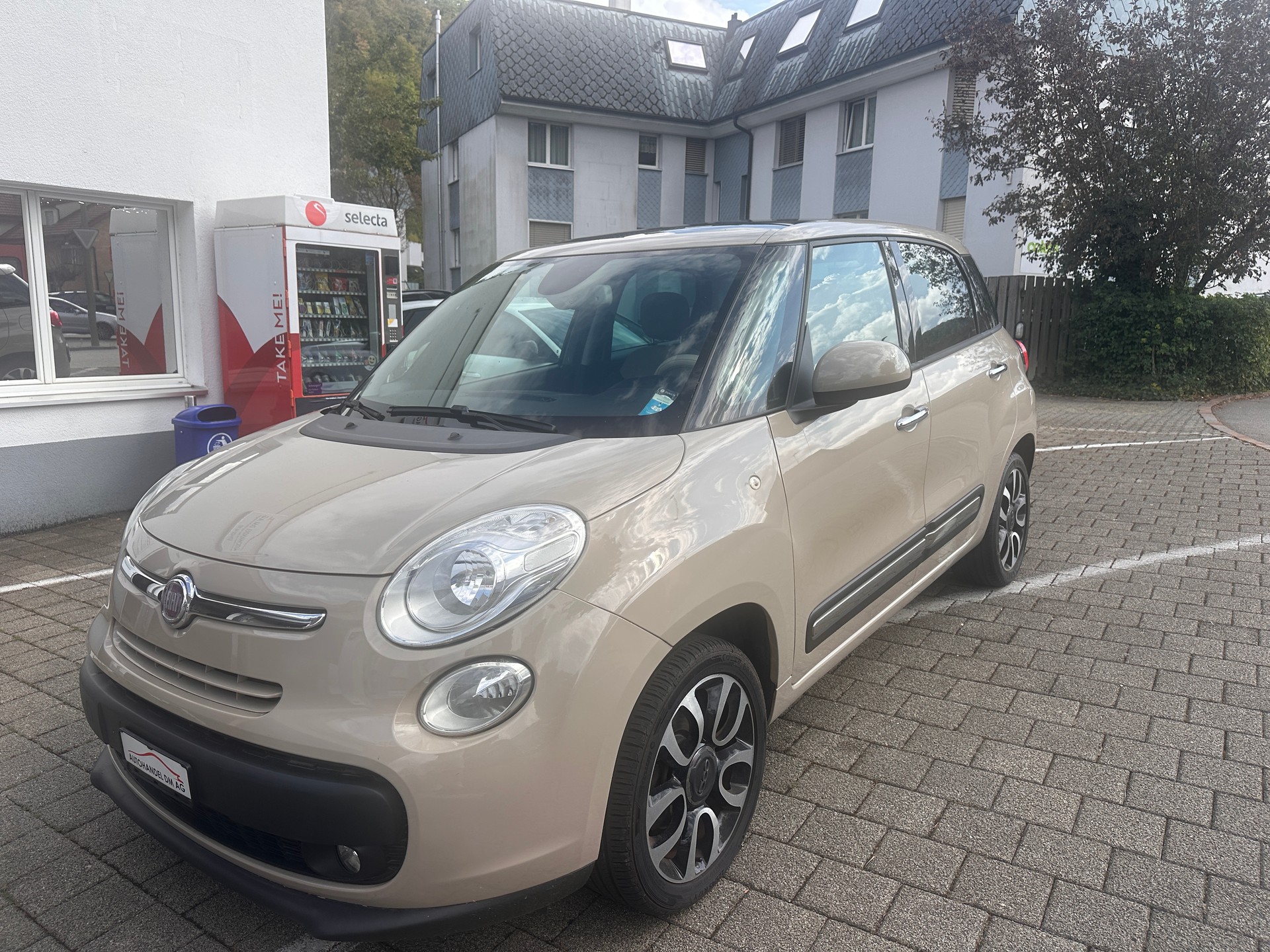 FIAT 500L 1.3 JTD Lounge-image-1