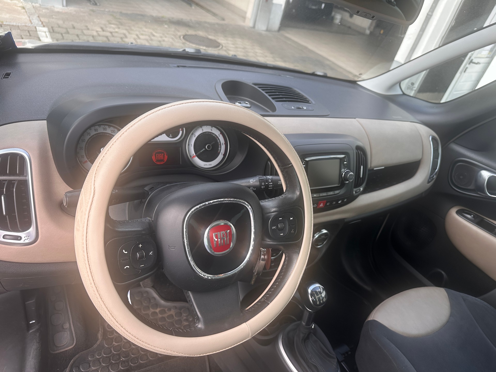 FIAT 500L 1.3 JTD Lounge-image-9