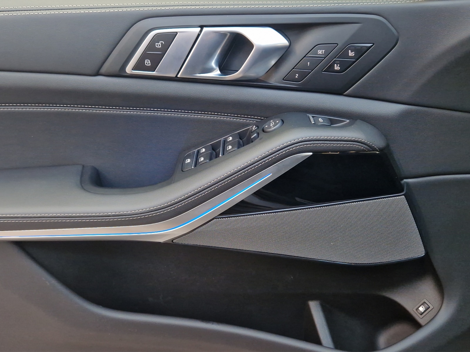 BMW X5 xDrive 50e M Sport Pro-image-15