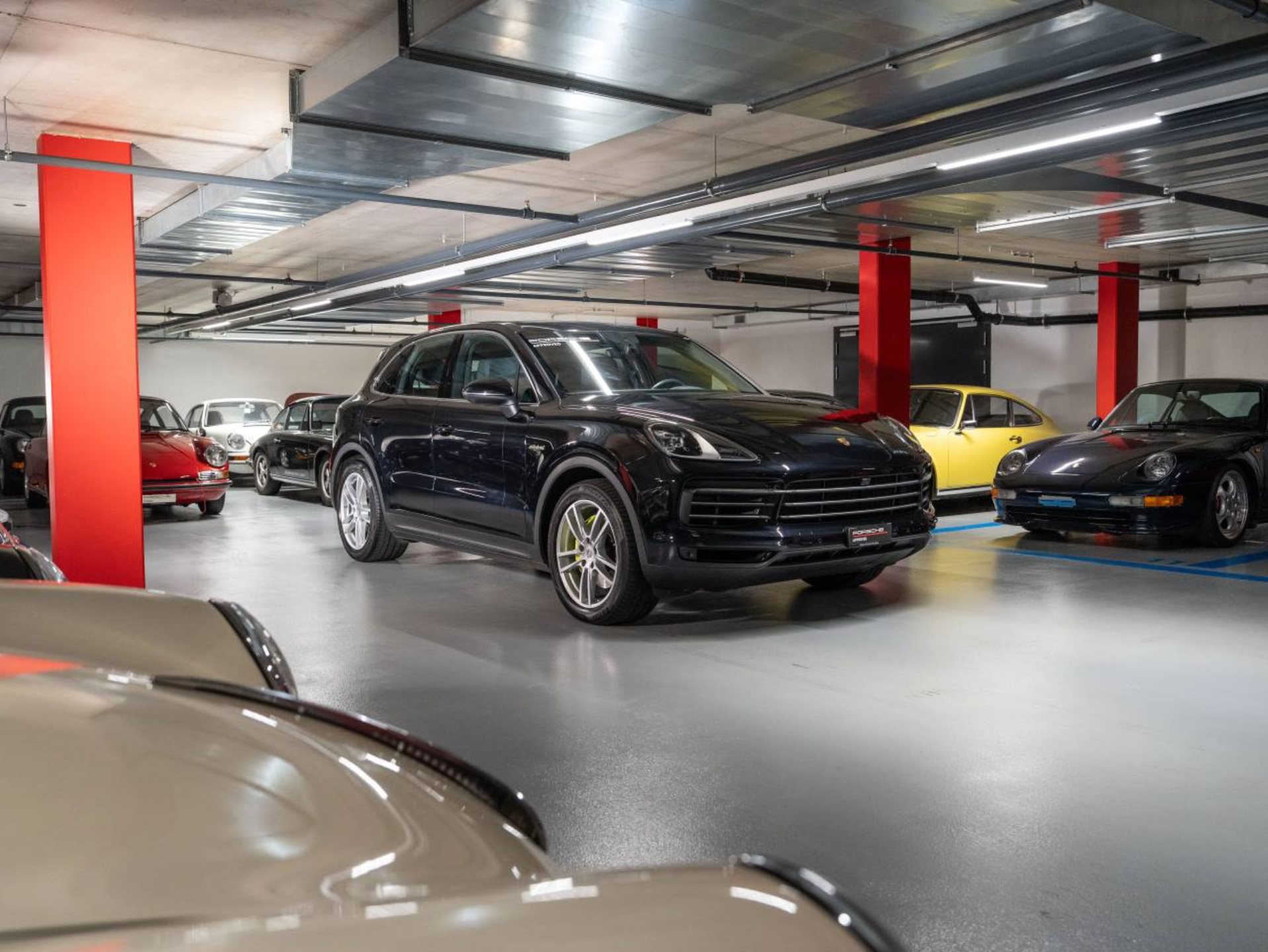 PORSCHE Cayenne E-Hybrid (MY22)-image-5