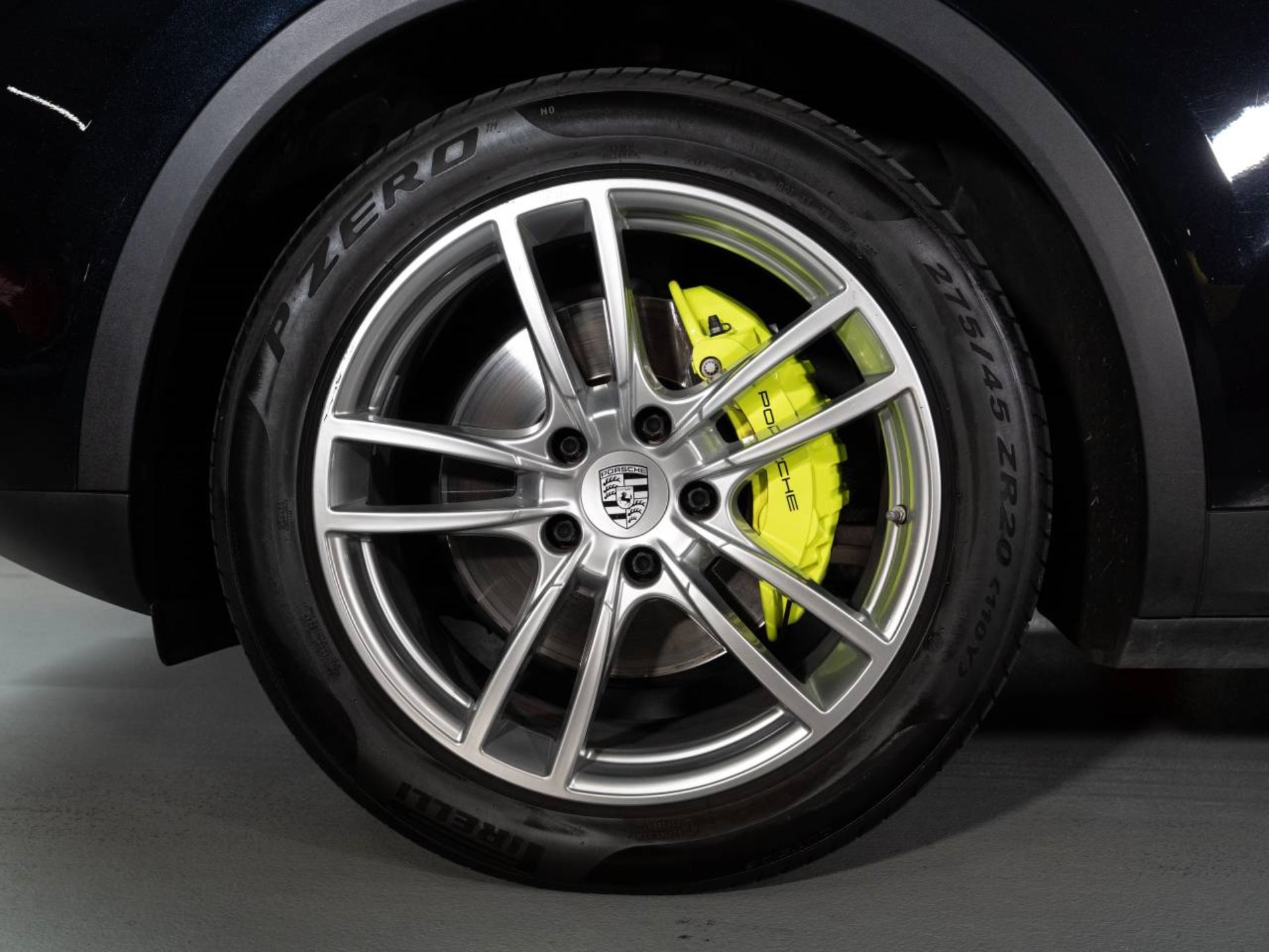 PORSCHE Cayenne E-Hybrid (MY22)-image-17