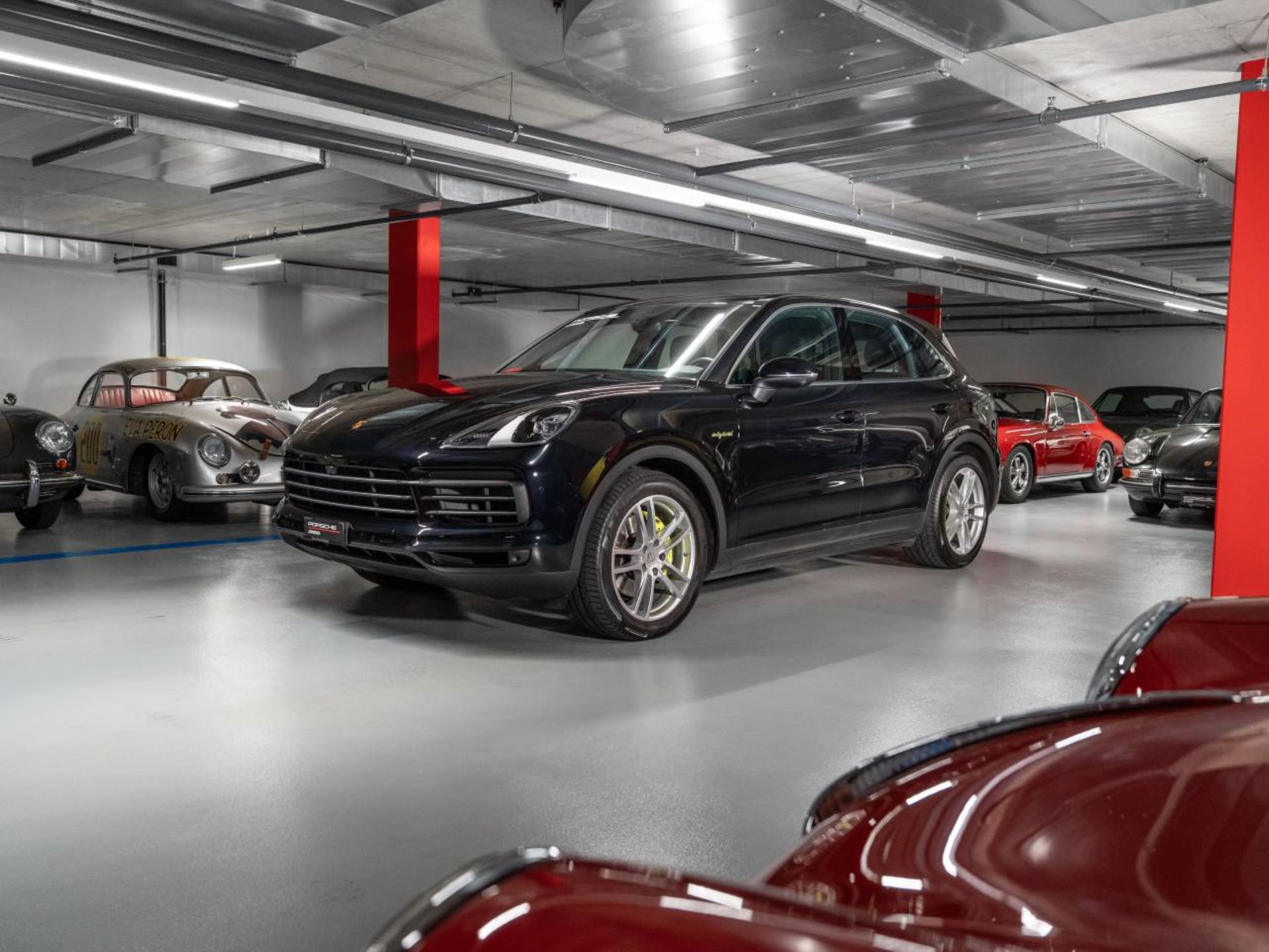 PORSCHE Cayenne E-Hybrid (MY22)-image-0