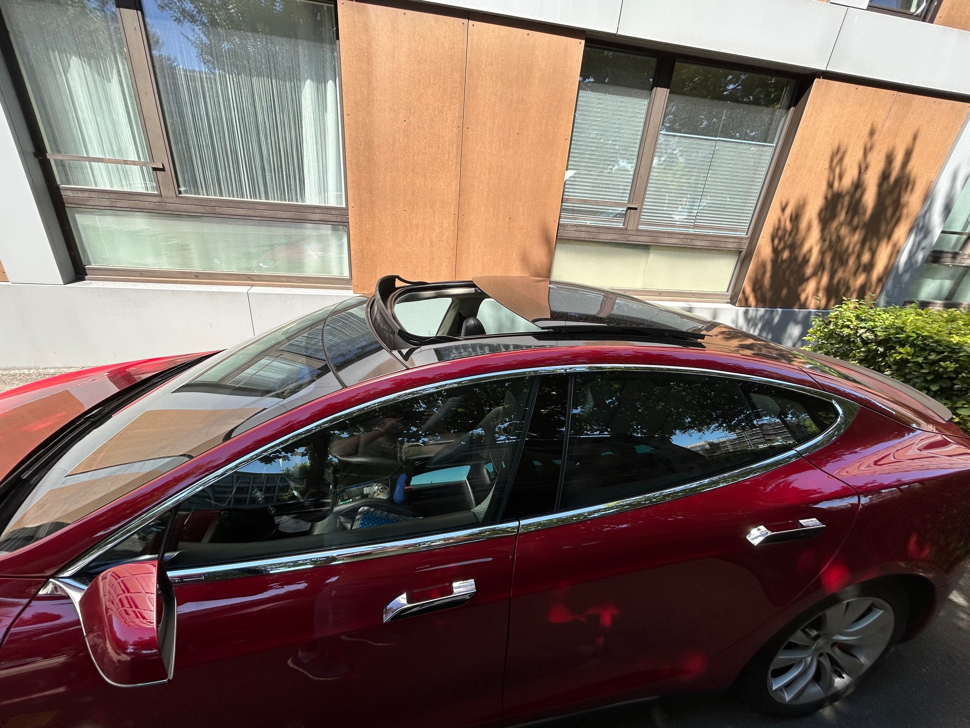 TESLA 85 Performance D-image-1