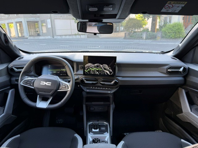 DACIA Duster 1.2 Hybrid Journey 4WD-image-5