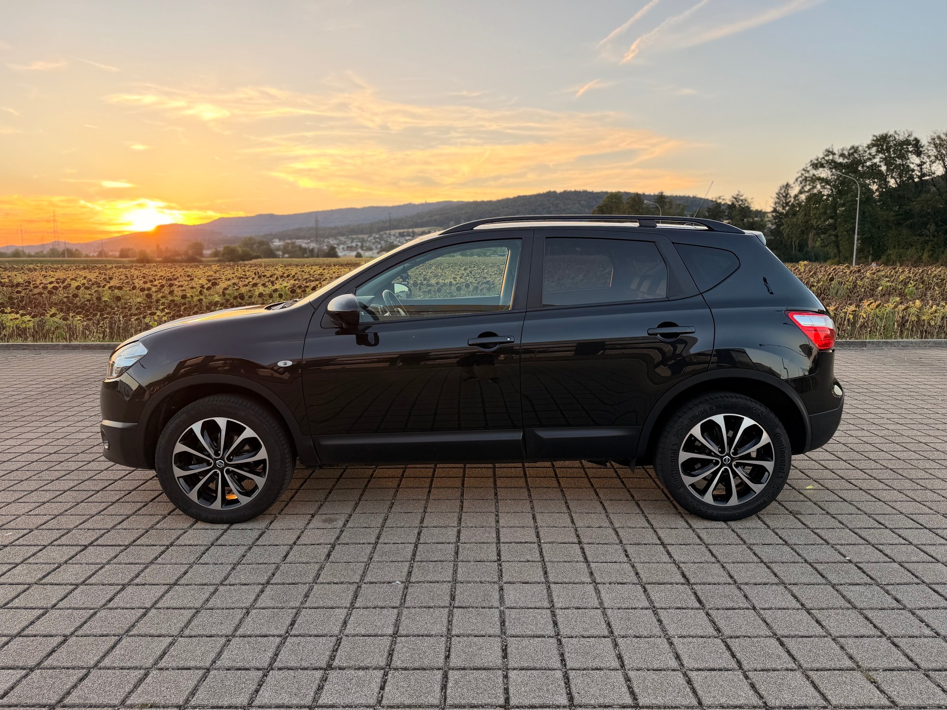 NISSAN Qashqai 2.0 4WD 360-image-14