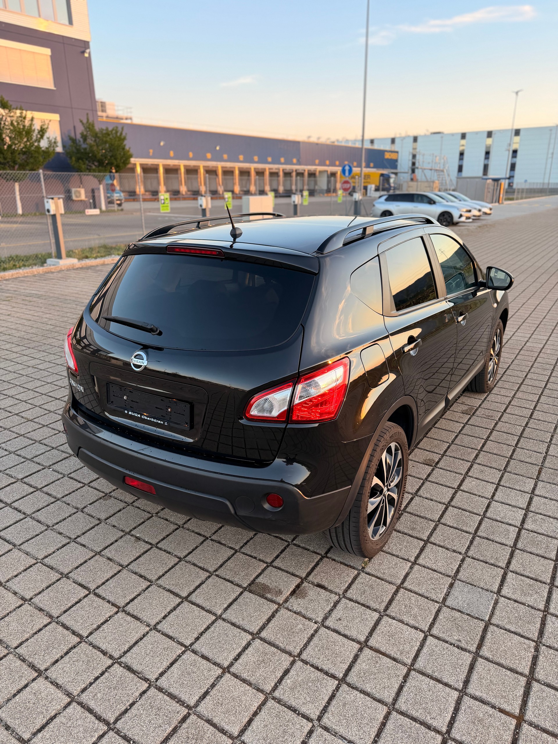 NISSAN Qashqai 2.0 4WD 360-image-8