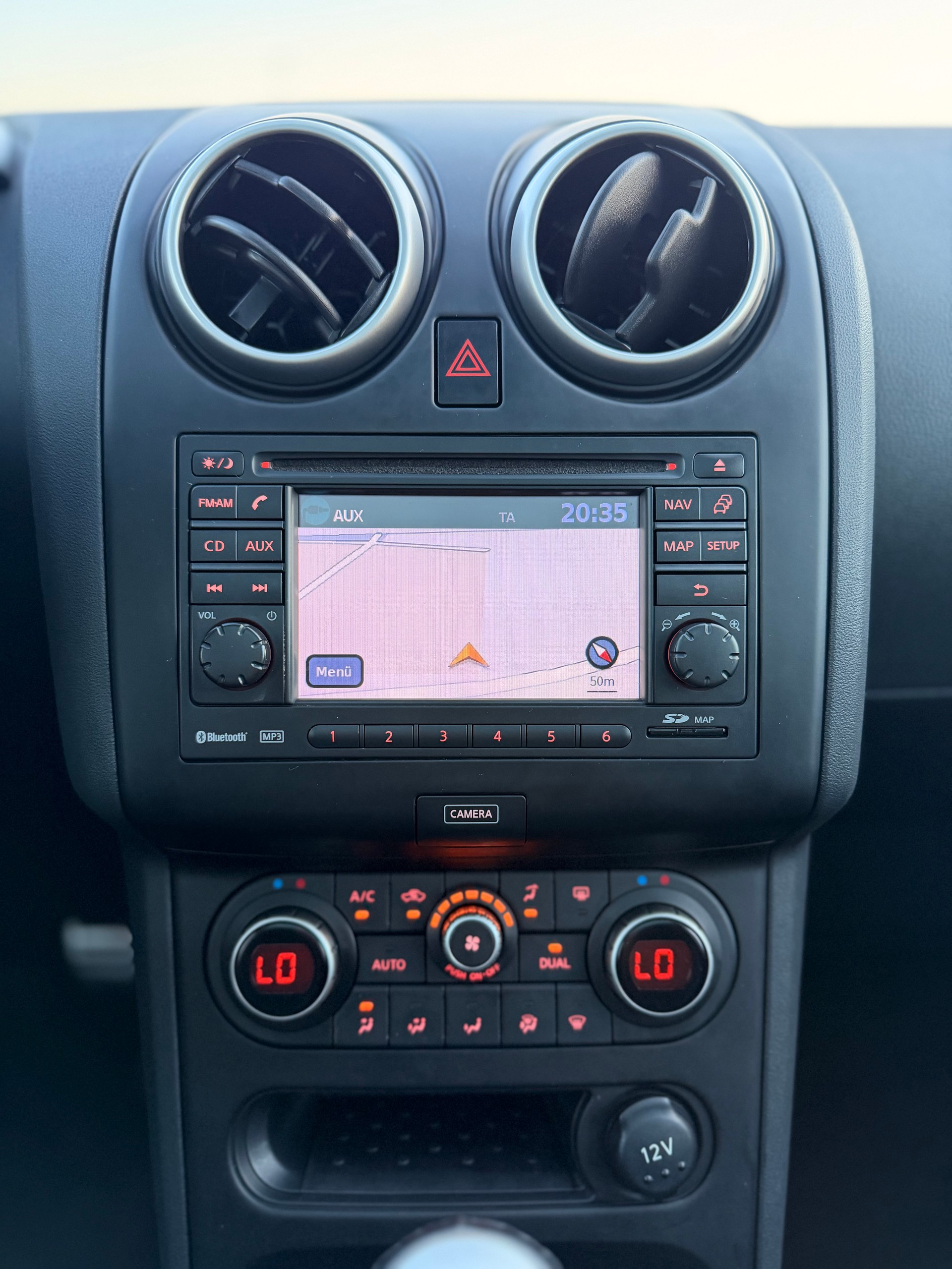 NISSAN Qashqai 2.0 4WD 360-image-23