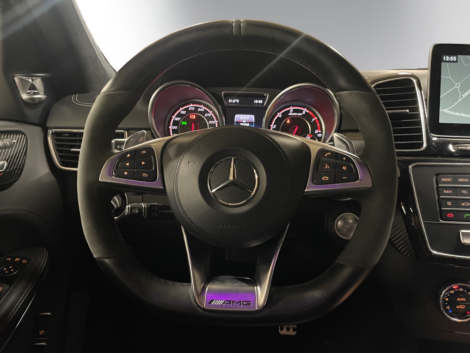 MERCEDES-BENZ GLS 63 AMG 4Matic-image-13