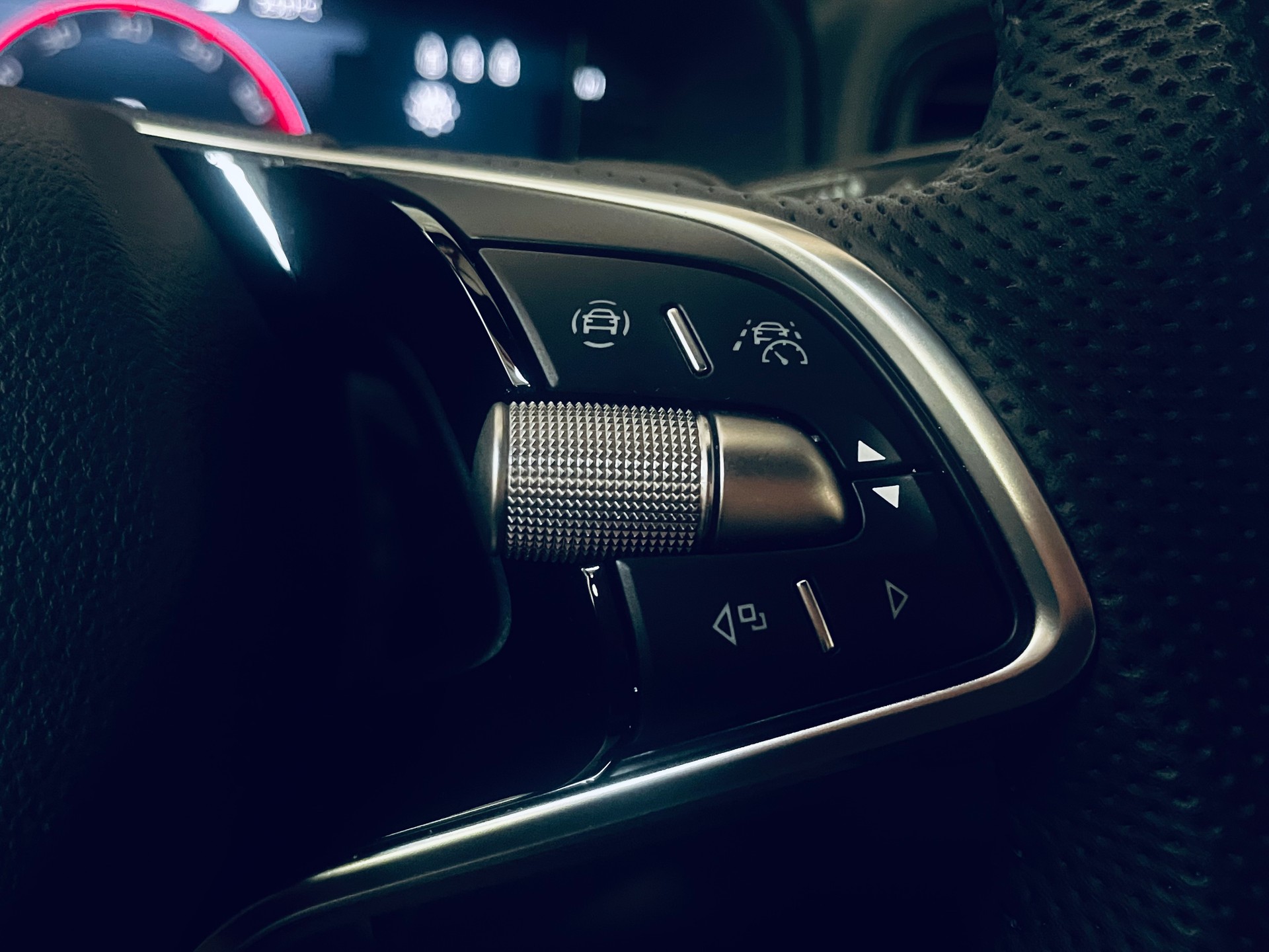 SKODA Karoq 2.0 TSI SportLine 4x4 DSG-image-24