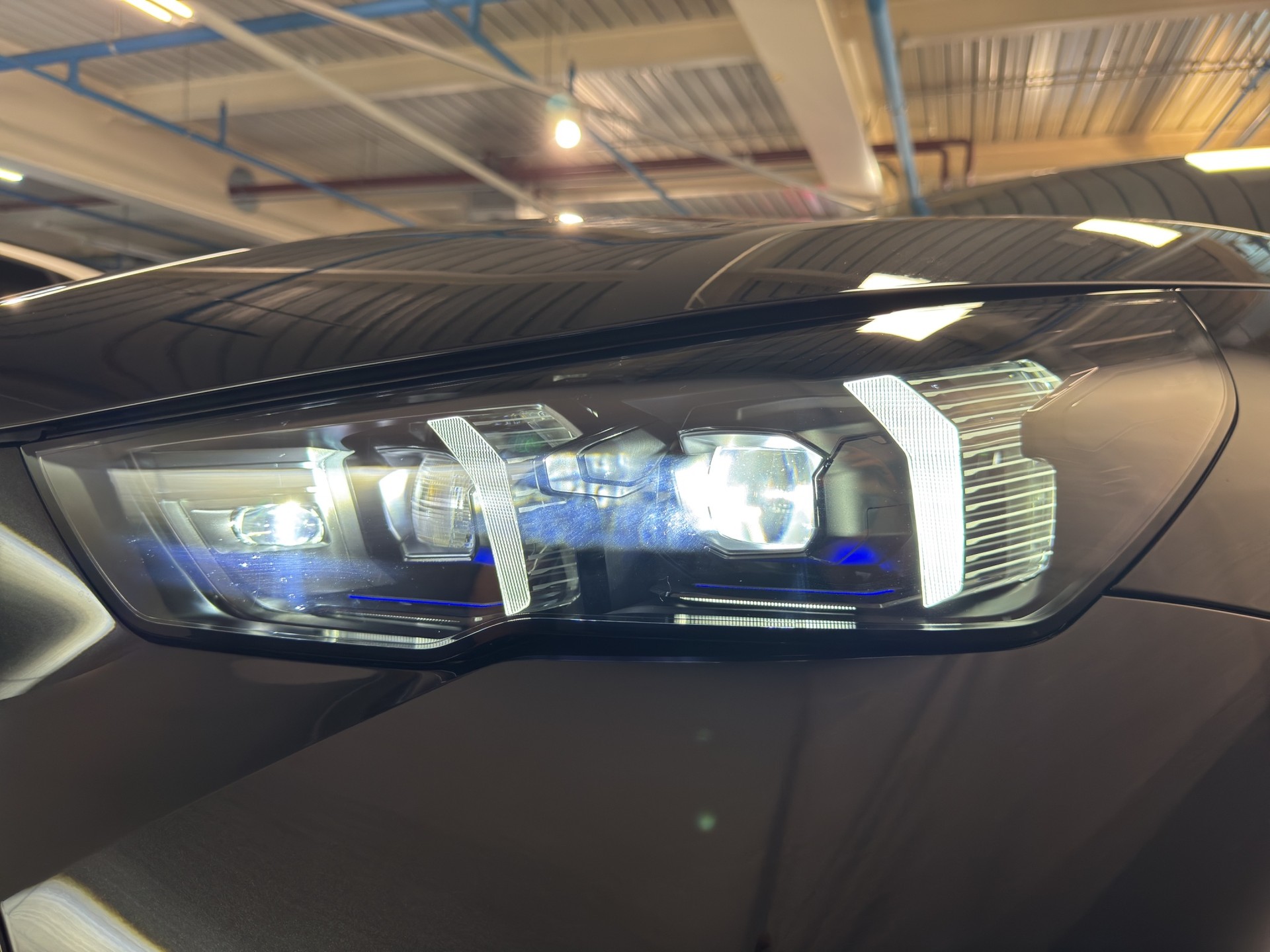 BMW 540d xDrive Touring-image-6