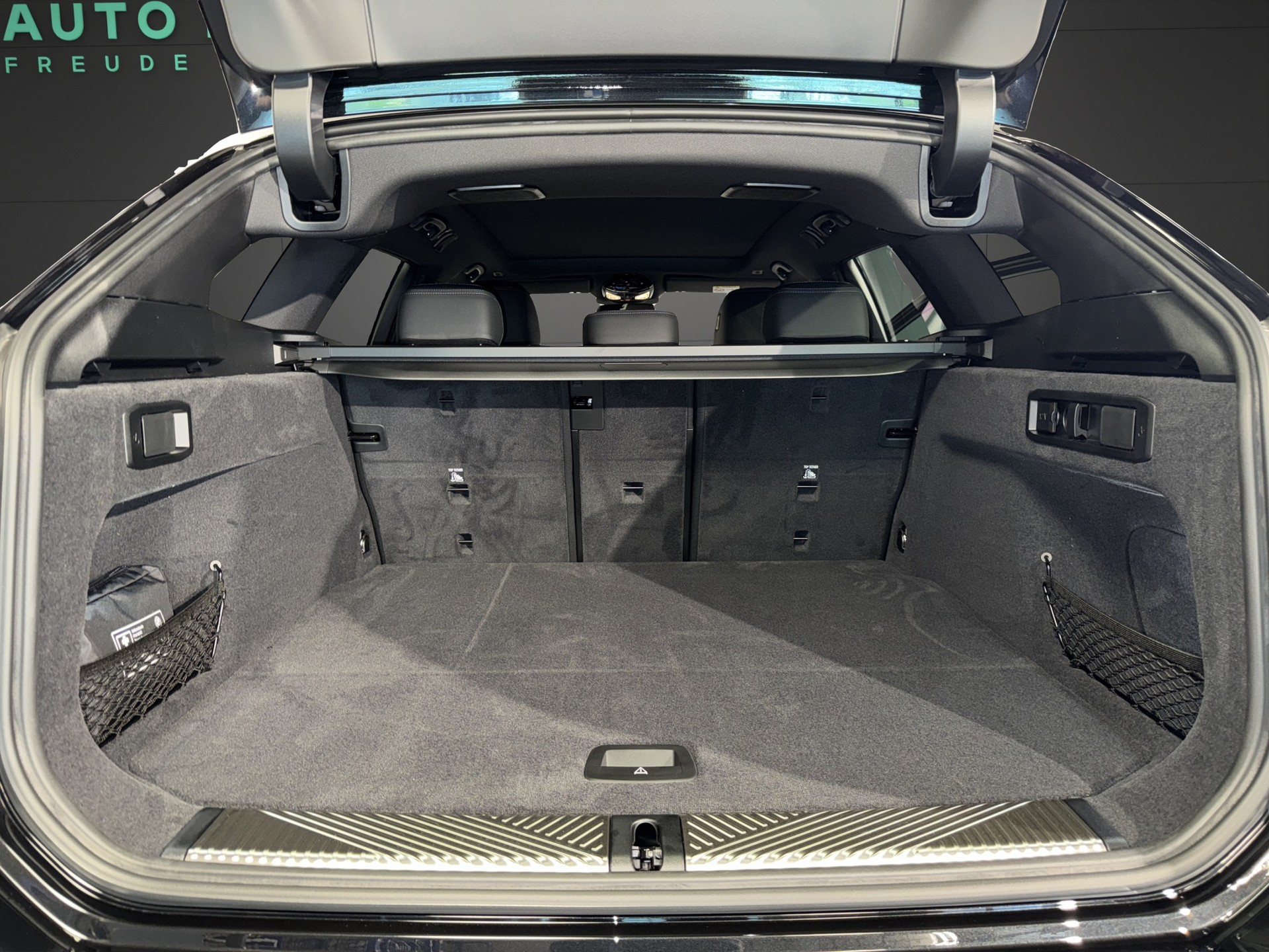 BMW 540d xDrive Touring-image-20