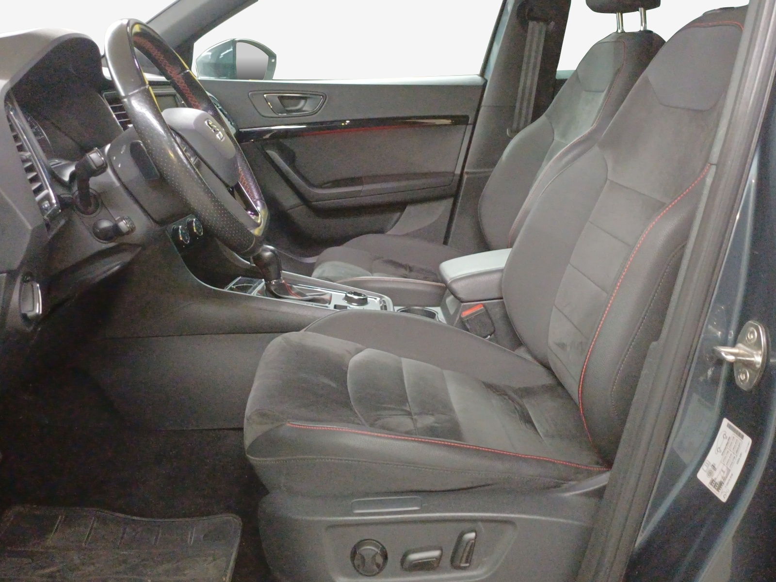 SEAT Ateca 2.0 TSI FR 4Drive DSG-image-7