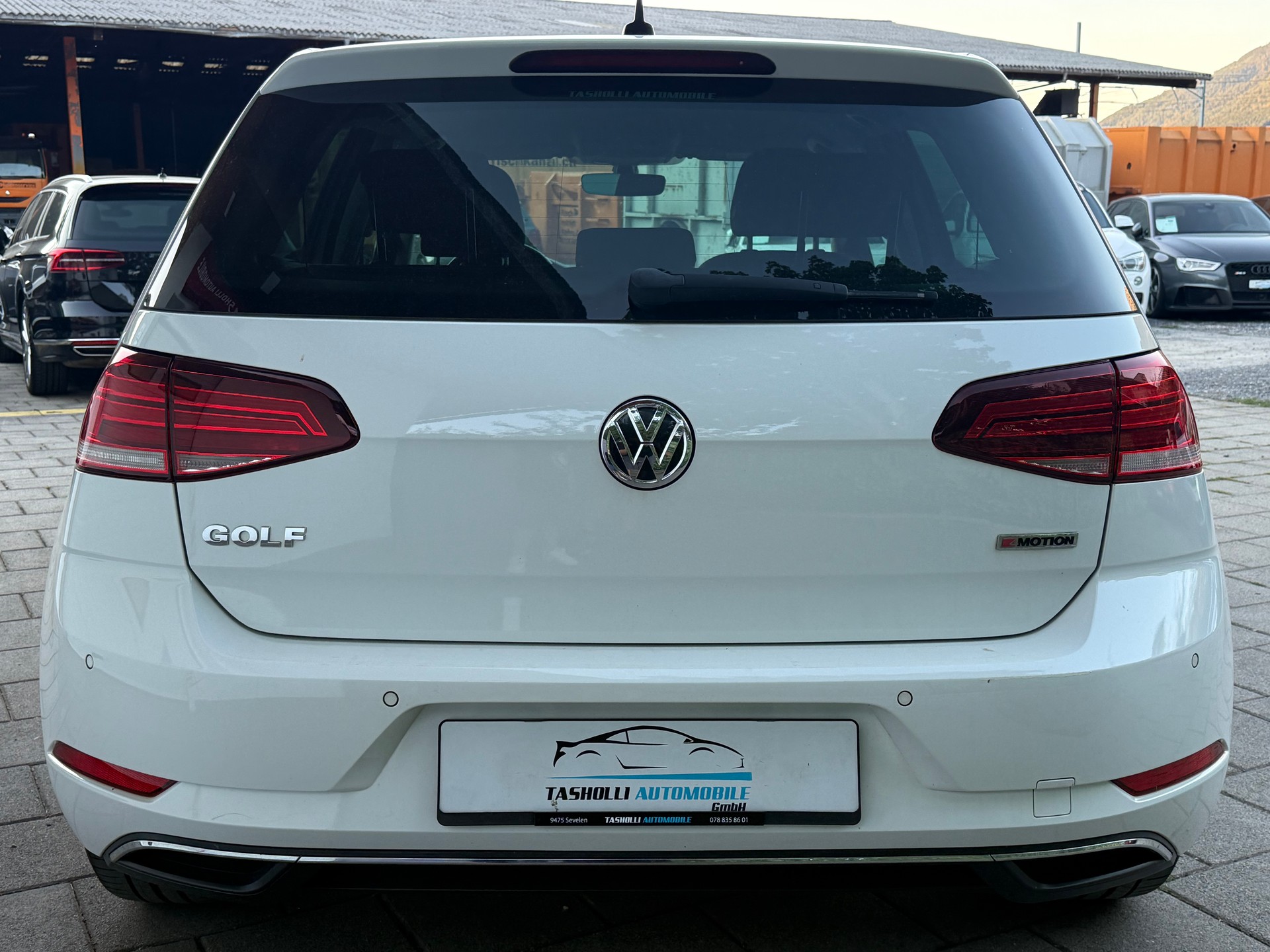 VW Golf 2.0 TDI Highline 4Motion-image-4