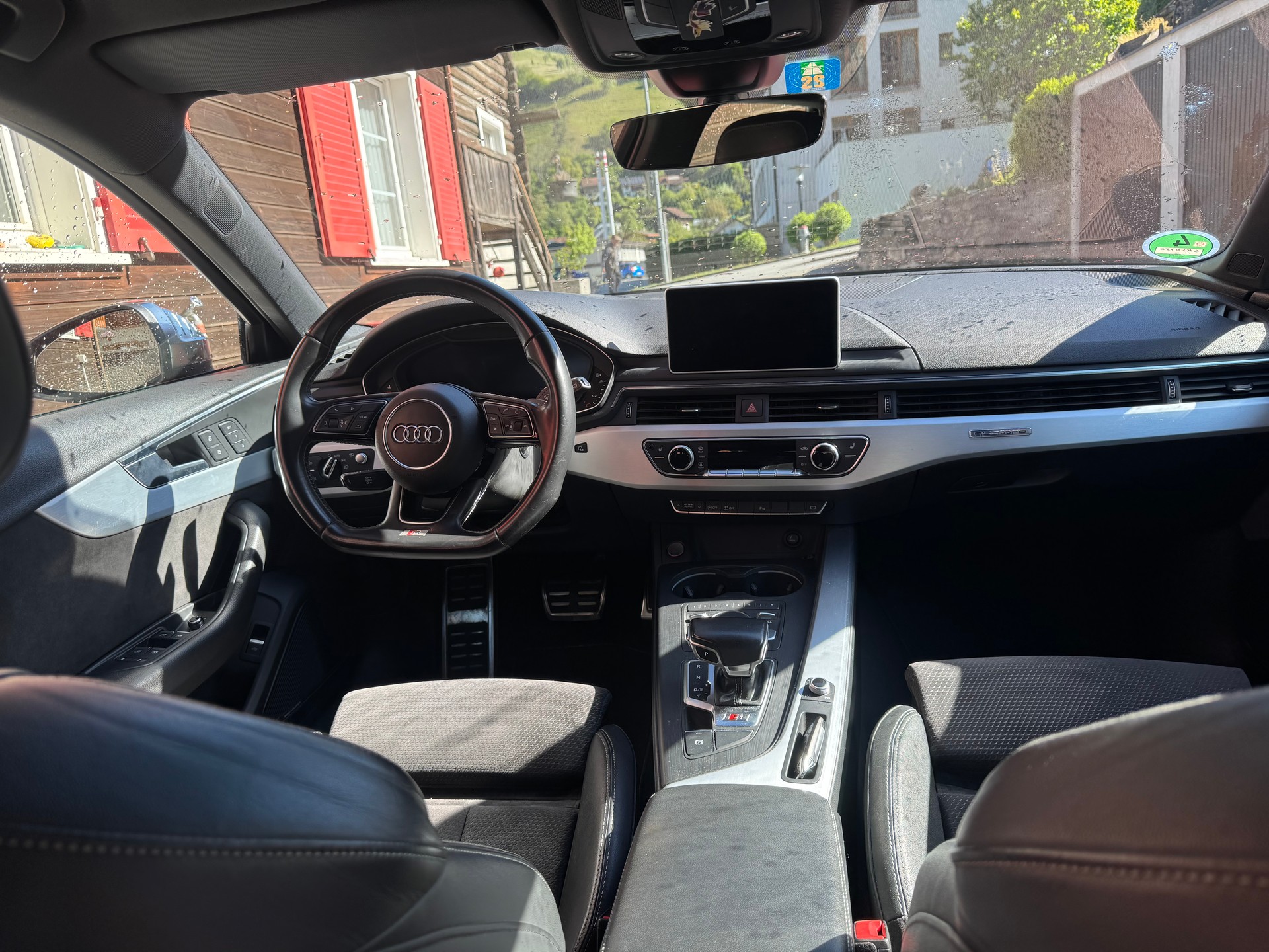 AUDI 3.0 V6 TFSI quattro S-Tronic-image-4