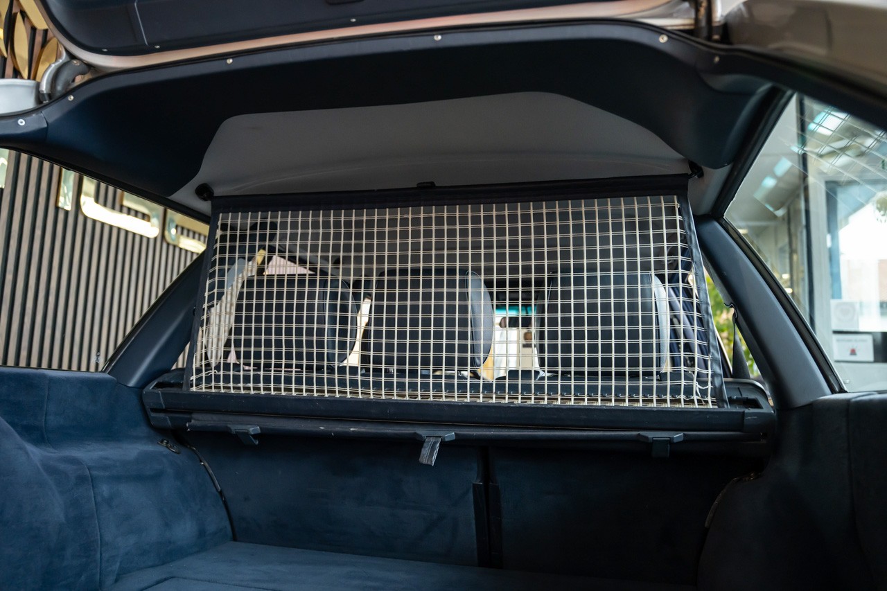 MERCEDES-BENZ E 220 T-image-29