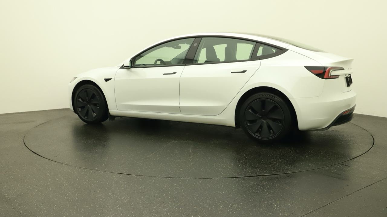 TESLA Model 3 Long Range Dual Motor AWD-image-2