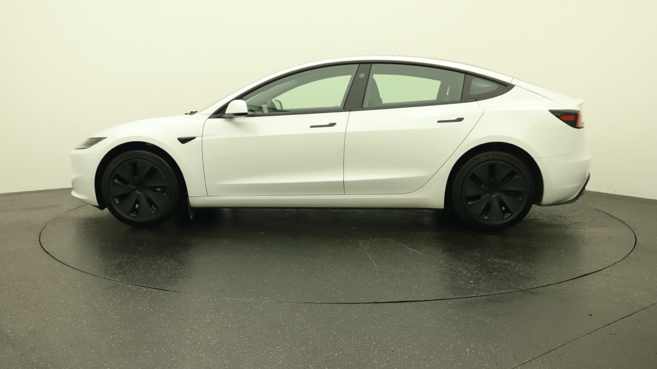 TESLA Model 3 Long Range Dual Motor AWD-image-1