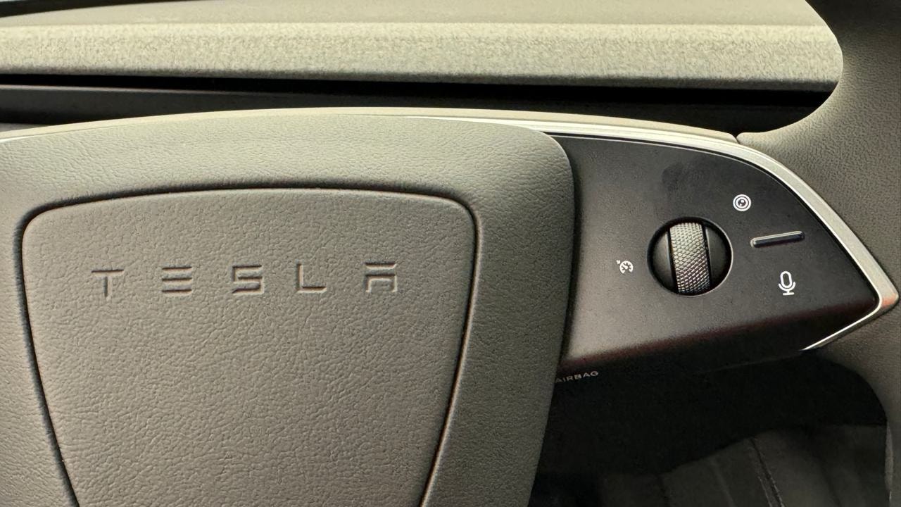 TESLA Model 3 Long Range Dual Motor AWD-image-9