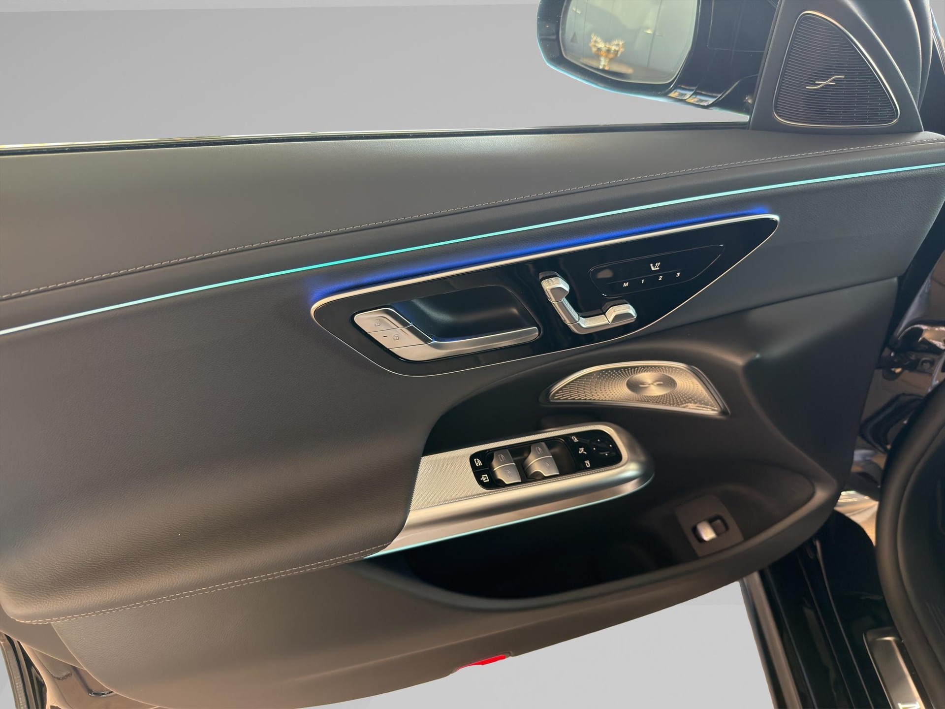 MERCEDES-BENZ E 450 AMG Line 4matic-image-17