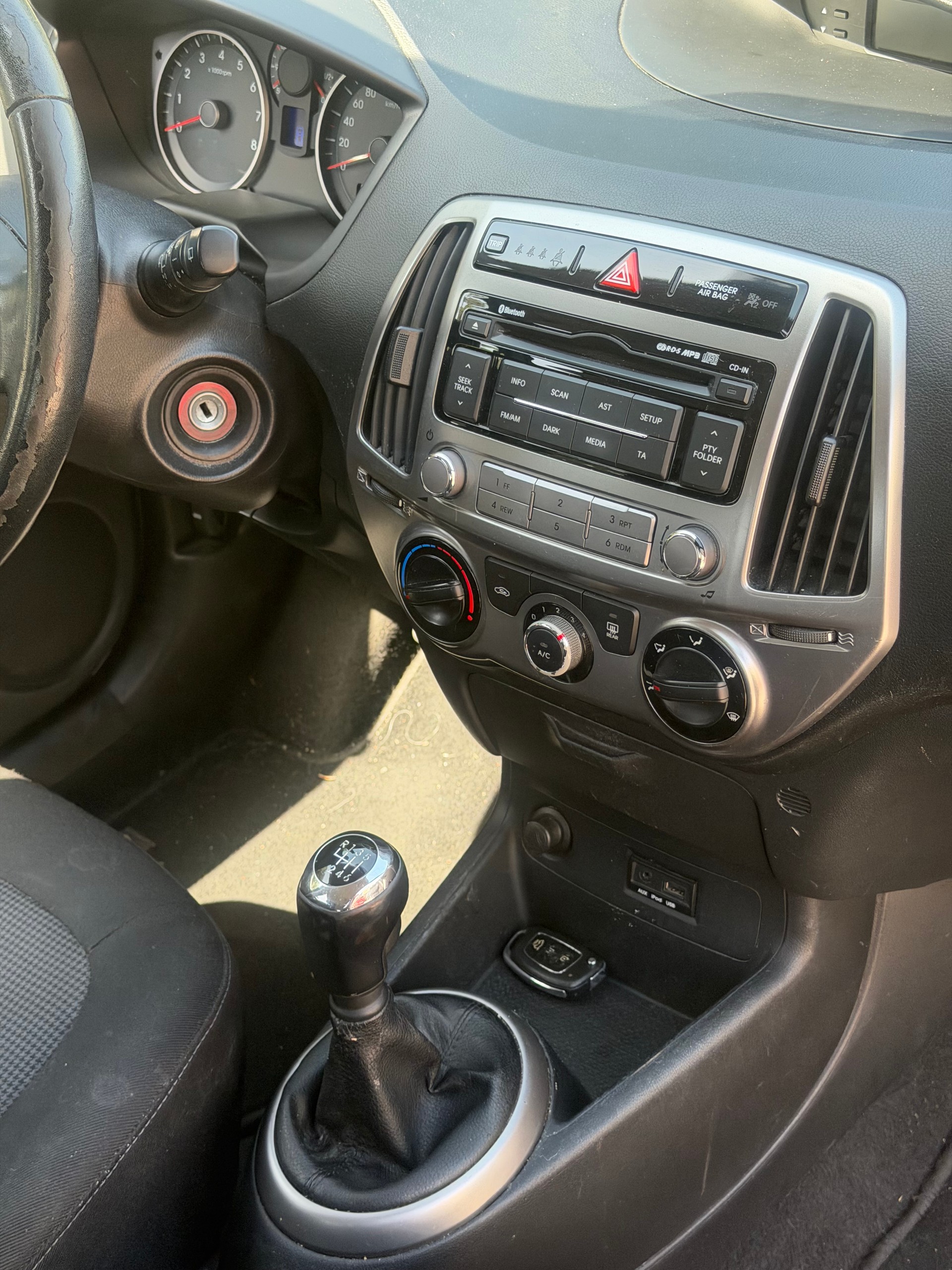 HYUNDAI i20 1.4 GO! Plus-image-7