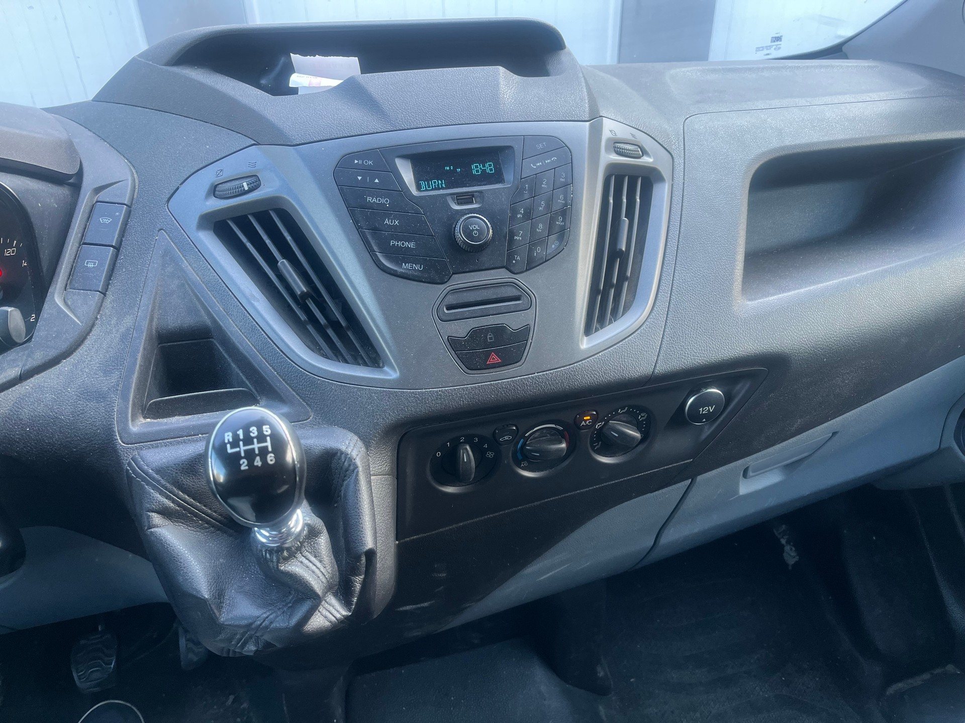FORD Transit Custom Van 250 L1H1 Ambiente-image-7