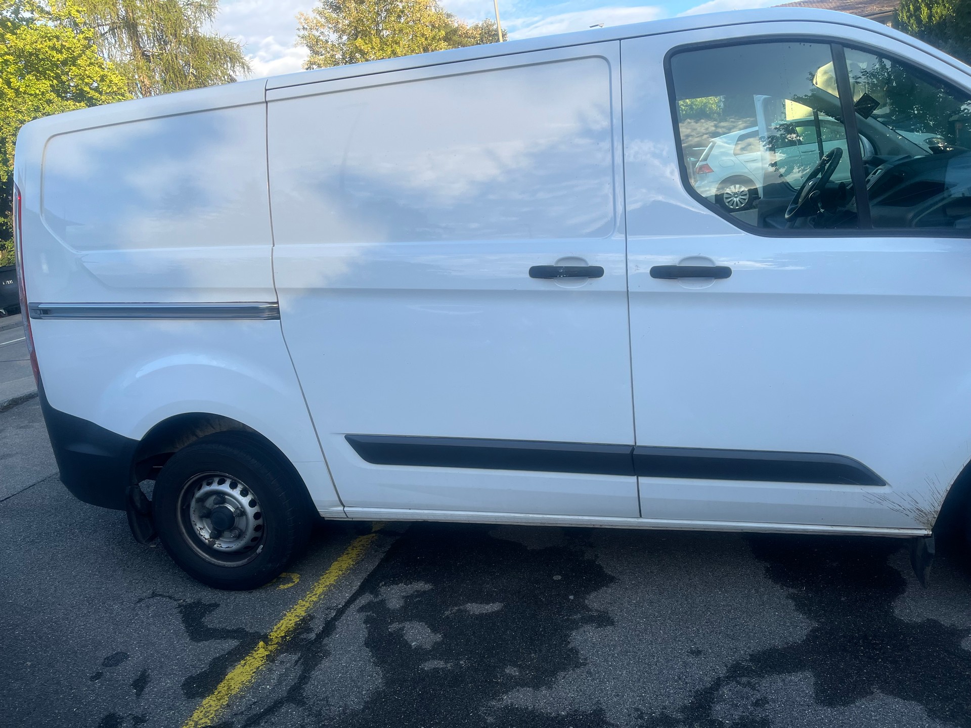 FORD Transit Custom Van 250 L1H1 Ambiente-image-1