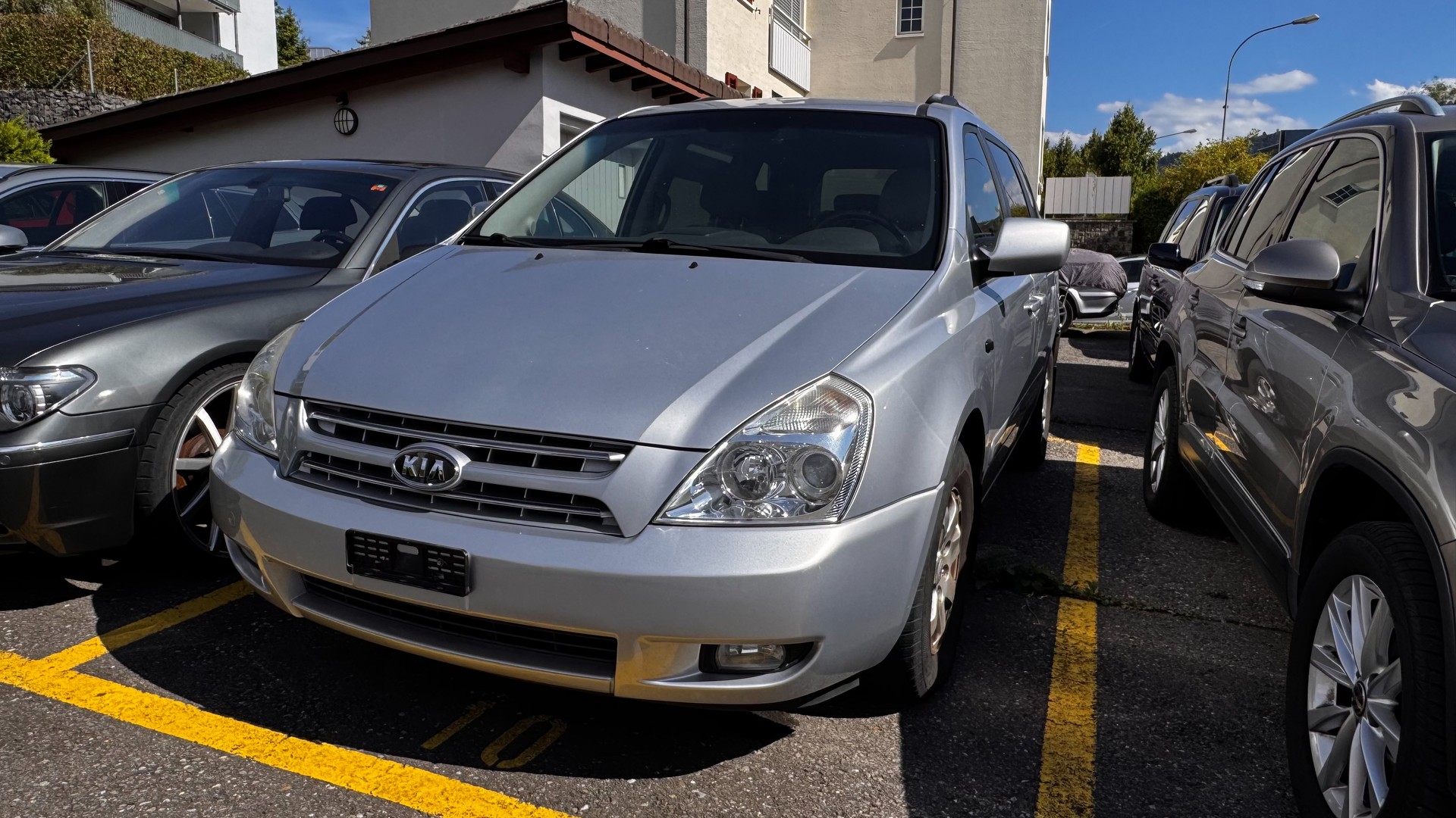 KIA Carnival 2.9 CRDi Trend-image-0