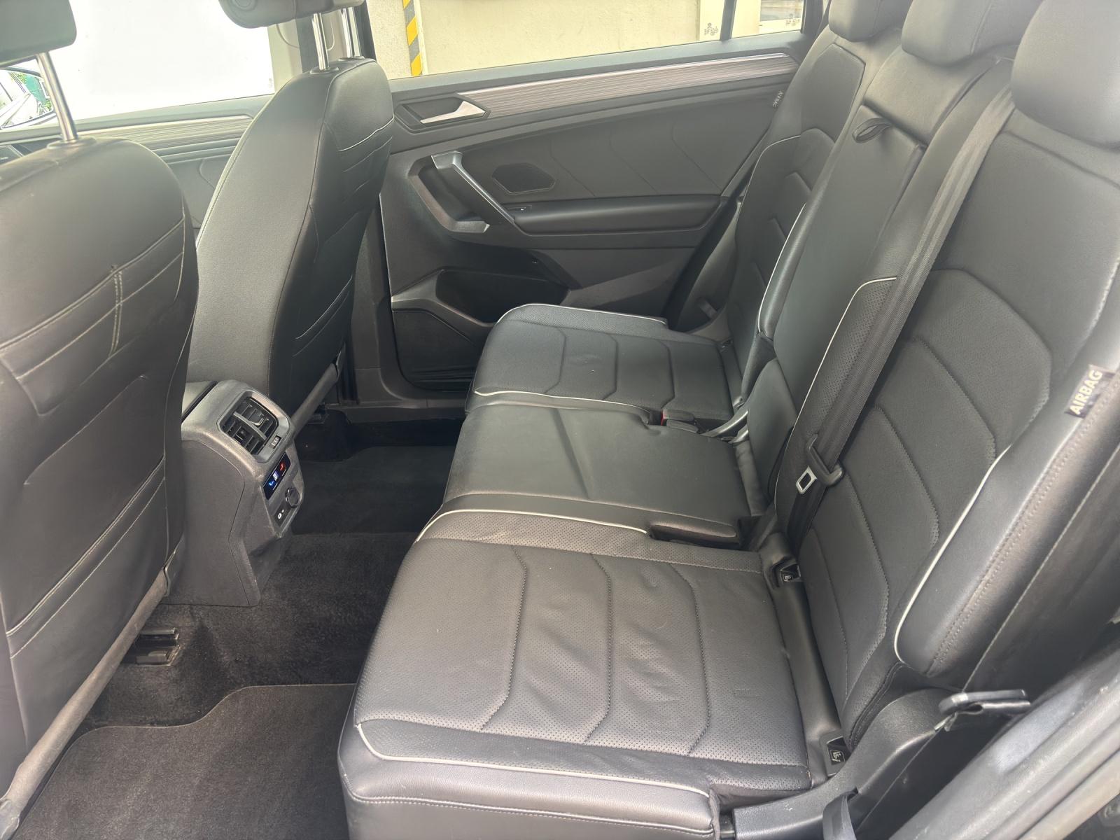 VW Tiguan Allspace 2.0TSI Elegance 4Motion DSG-image-7