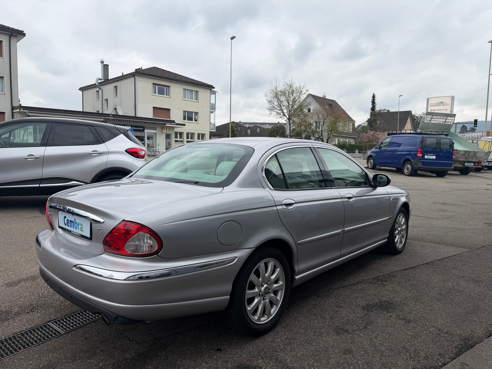 JAGUAR X-Type 2.5 V6 Traction4-image-5
