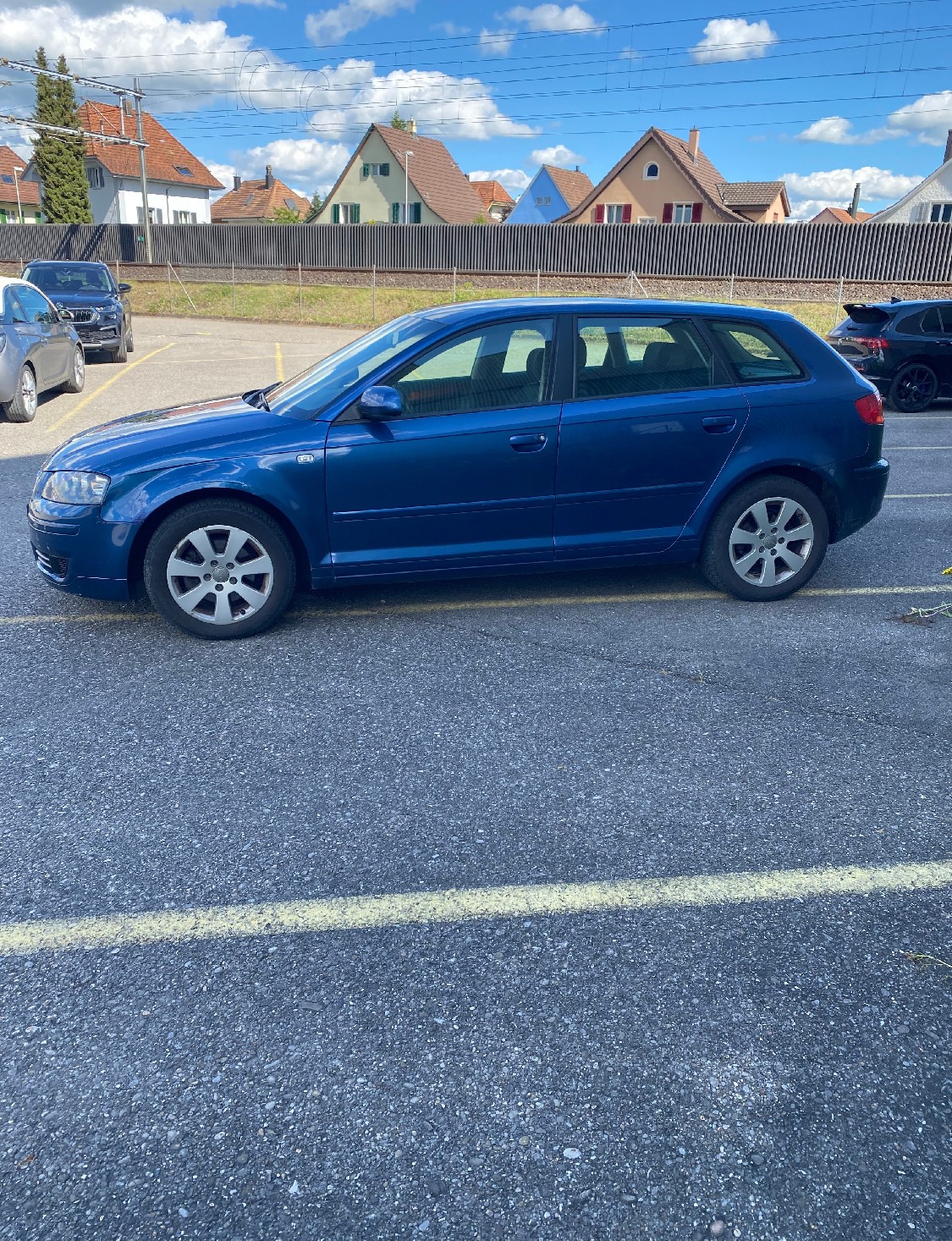 AUDI A3 Sportback 2.0 TDI Ambition-image-11