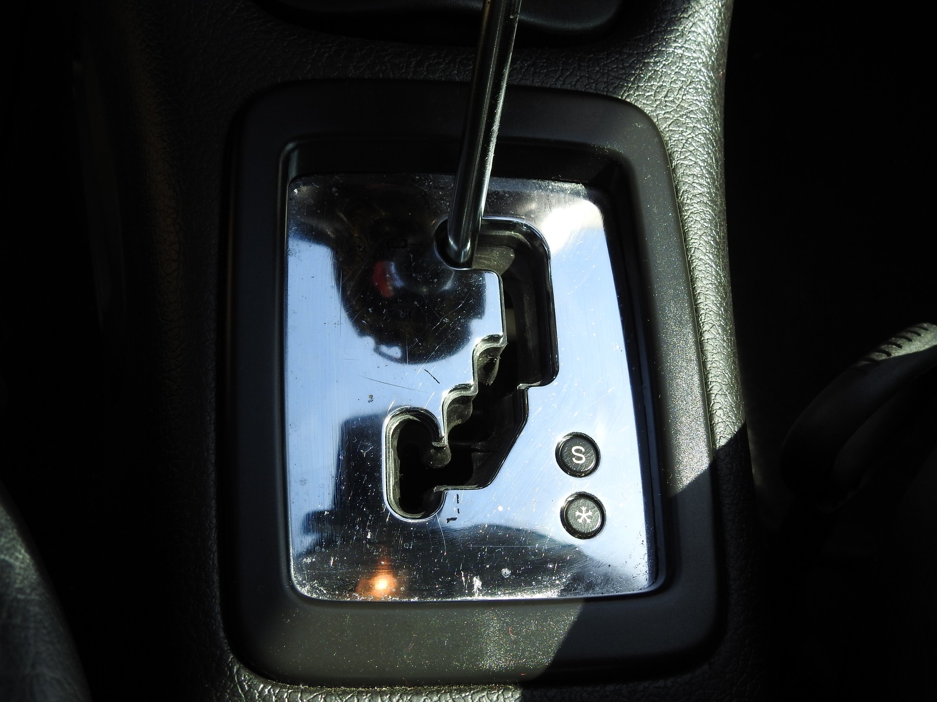 PEUGEOT 206 1.6 16V XS-image-19